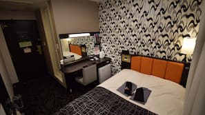 Desk, blackout drapes, iron/ironing board, free WiFi