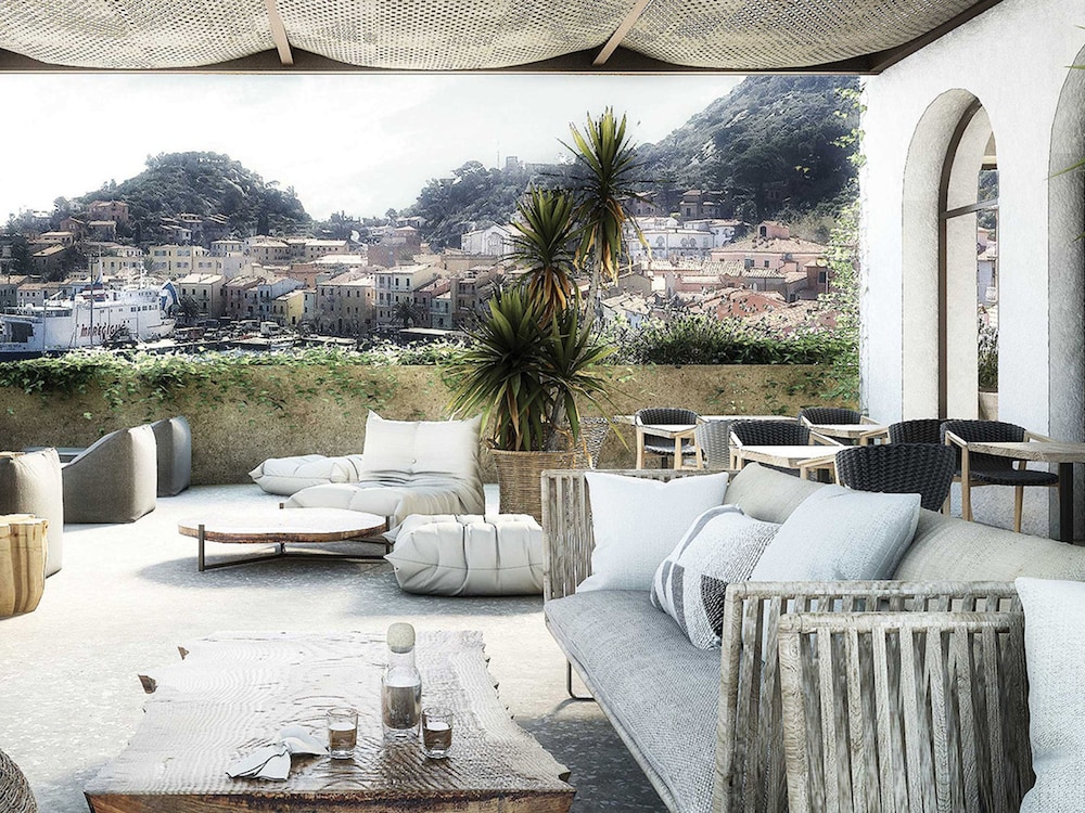 La Guardia Hotel Isola Del Giglio Italia Expediait