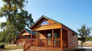 1 bedroom, premium bedding, individually decorated