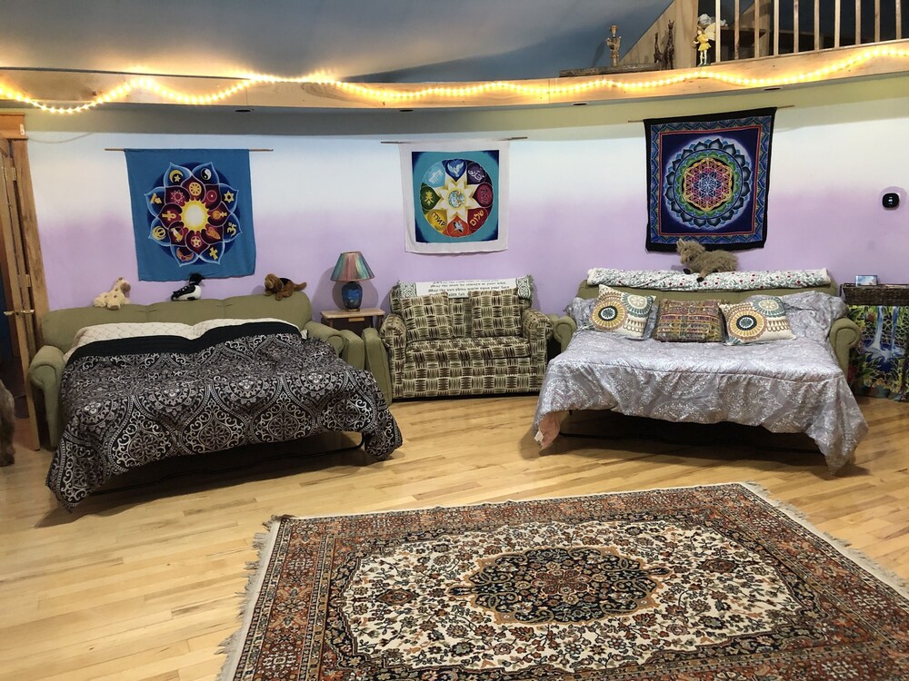 Artisan Crafted Studio Apartment on Organic Farm— Benzie County Family