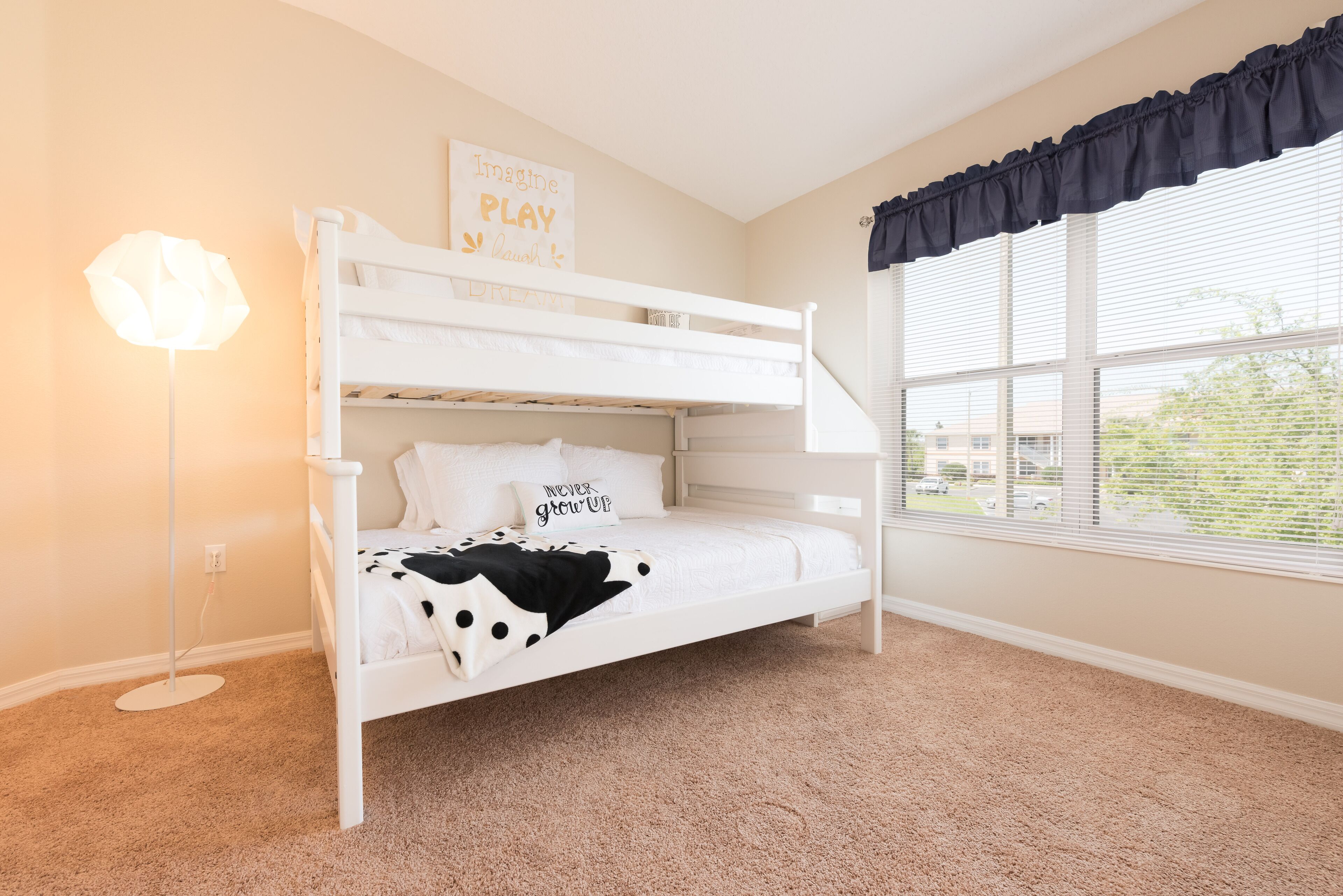 ディズニーワールドのみ5マイル 口コミ 部屋写真 料金 お得情報 エクスペディア