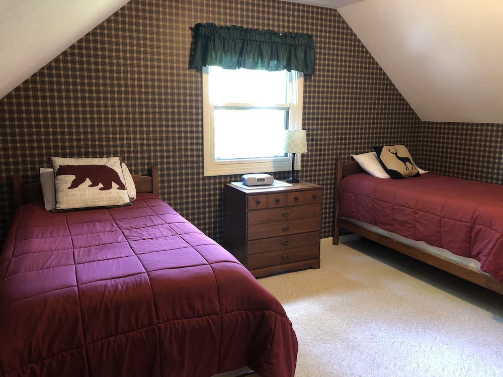 Quiet lake vacation. Northwoods Crivitz, Twin Bridges, and Peshtigo