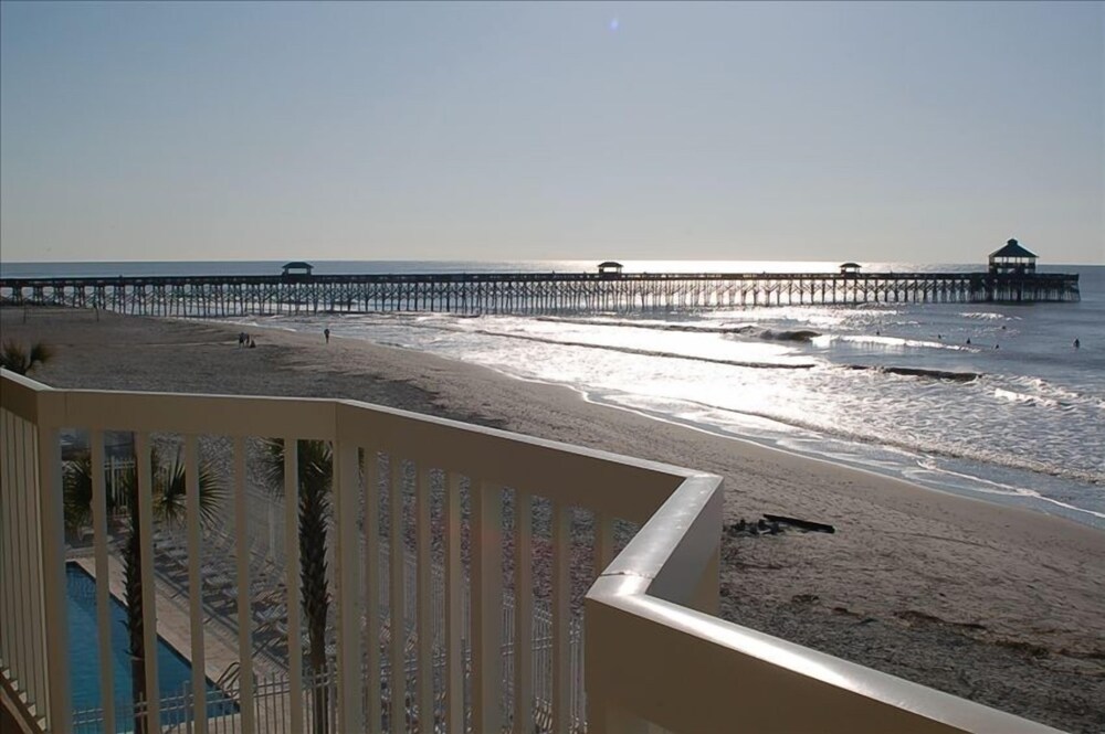 Oceanfront Condo - Fantastic Views, Beautiful Furnishings **