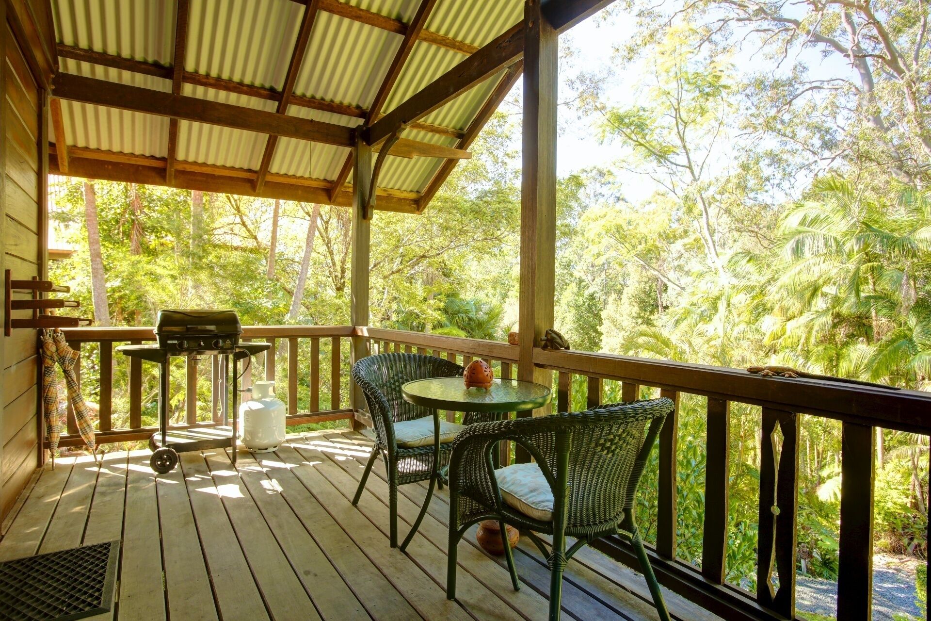 Koompartoo Retreat Romantic Timber Chalet 2