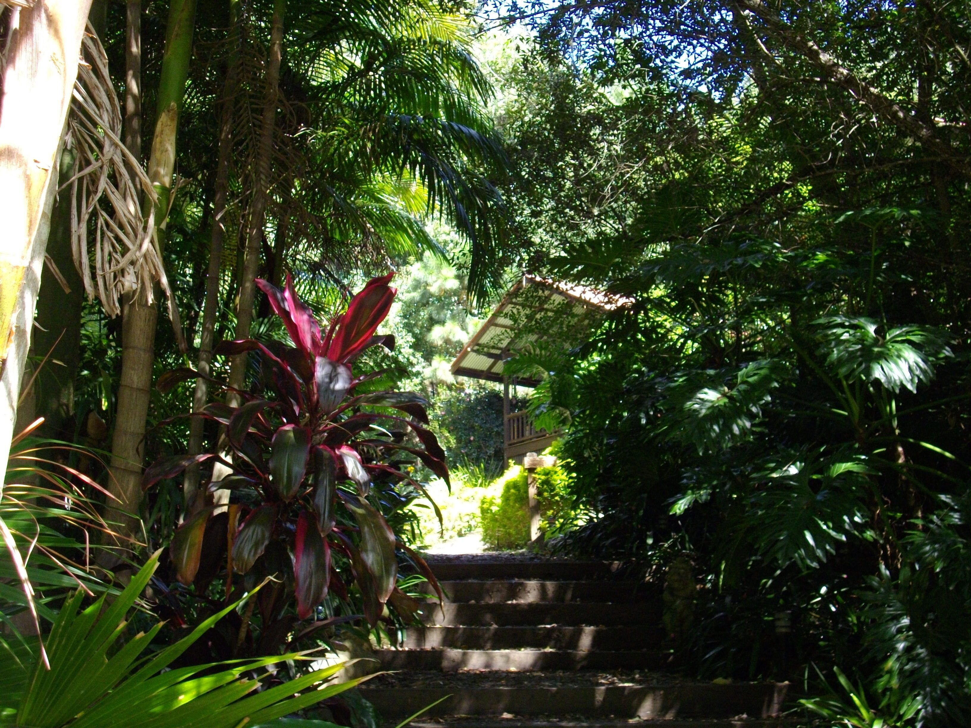 Koompartoo Retreat Romantic Timber Chalet 2