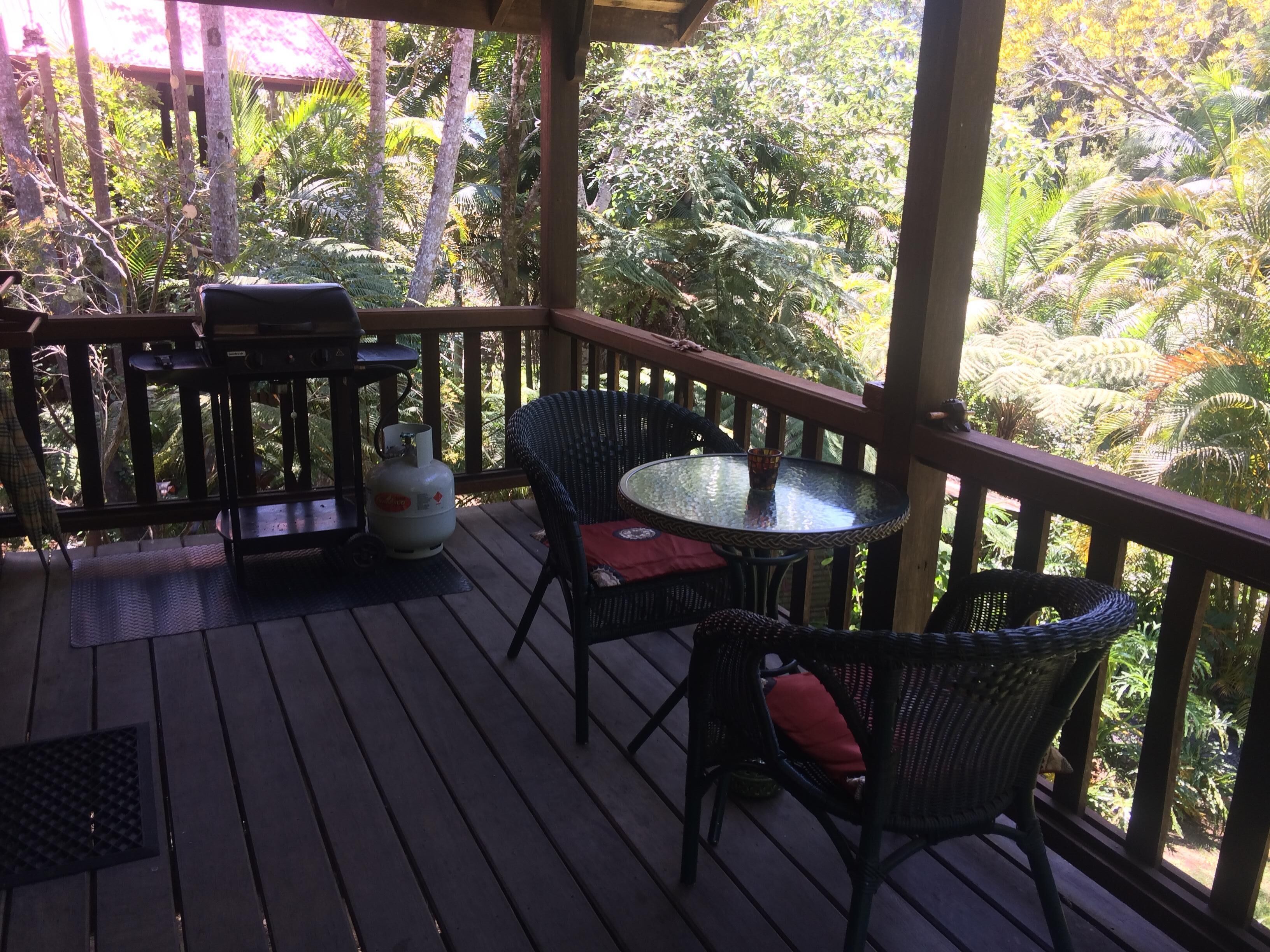 Koompartoo Retreat Romantic Timber Chalet 2