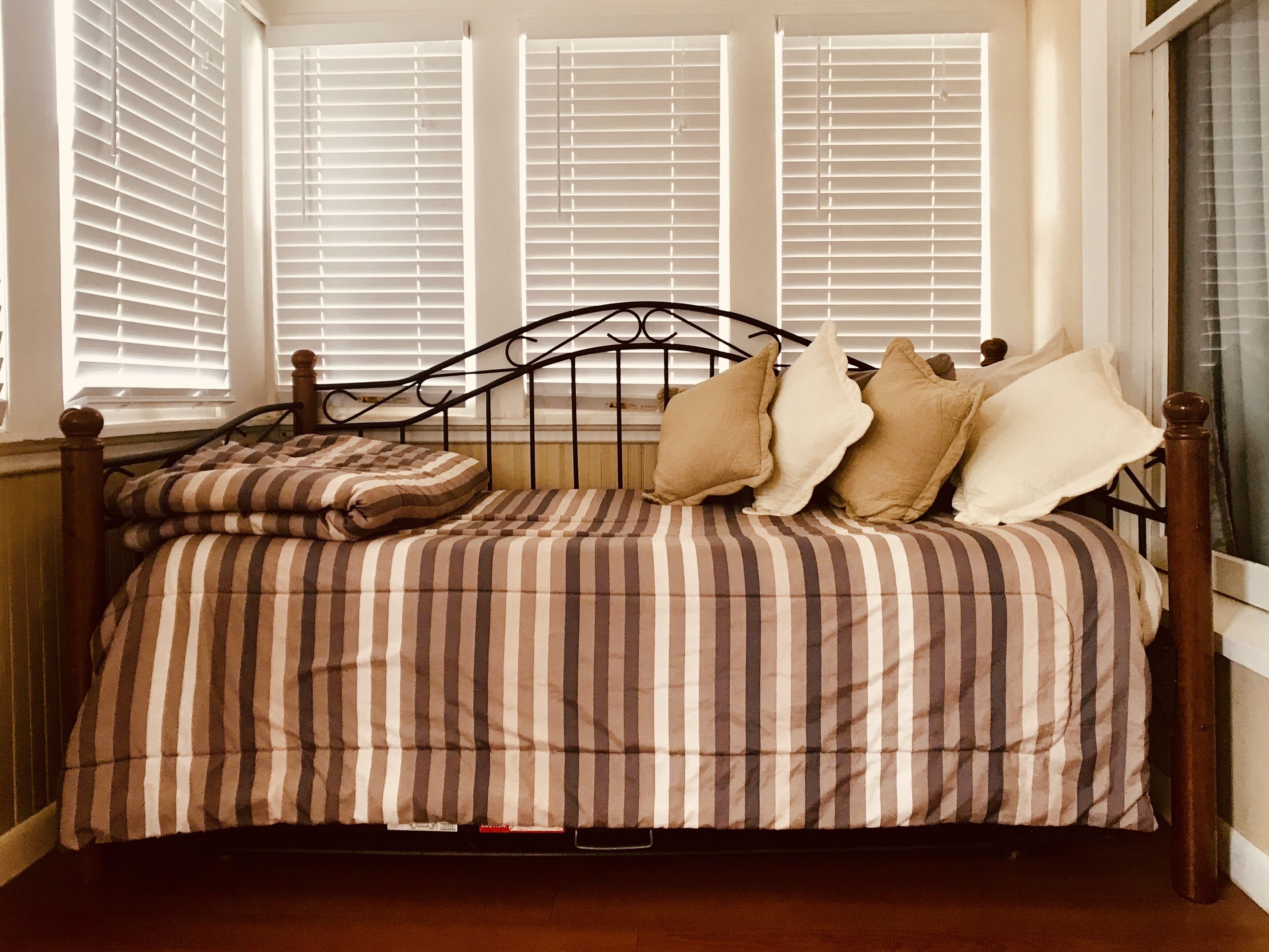 Wine Country Cottage -located in Wine Country. Downtown and Close to Wineries in Grand Junction, United States