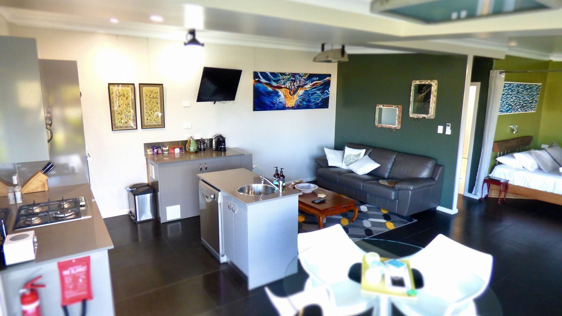 ArtHOUSE Beachfront Accommodation