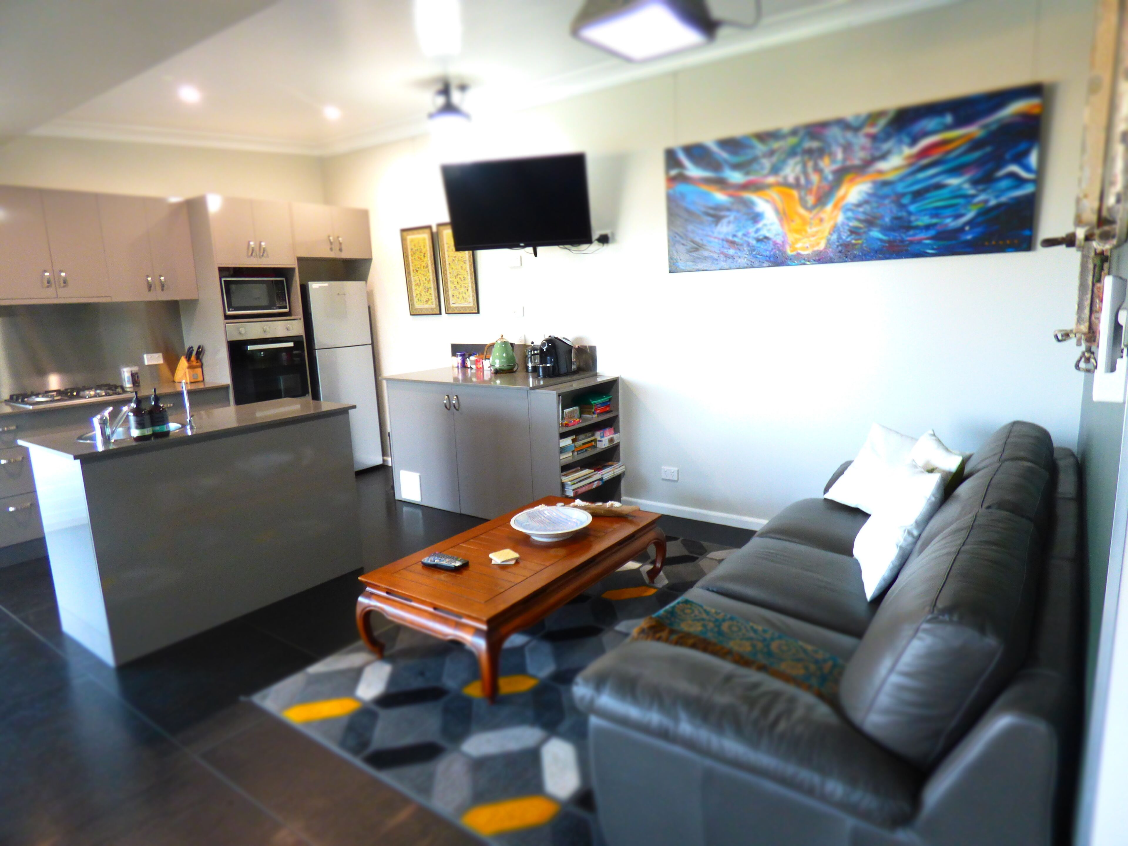 ArtHOUSE Beachfront Accommodation