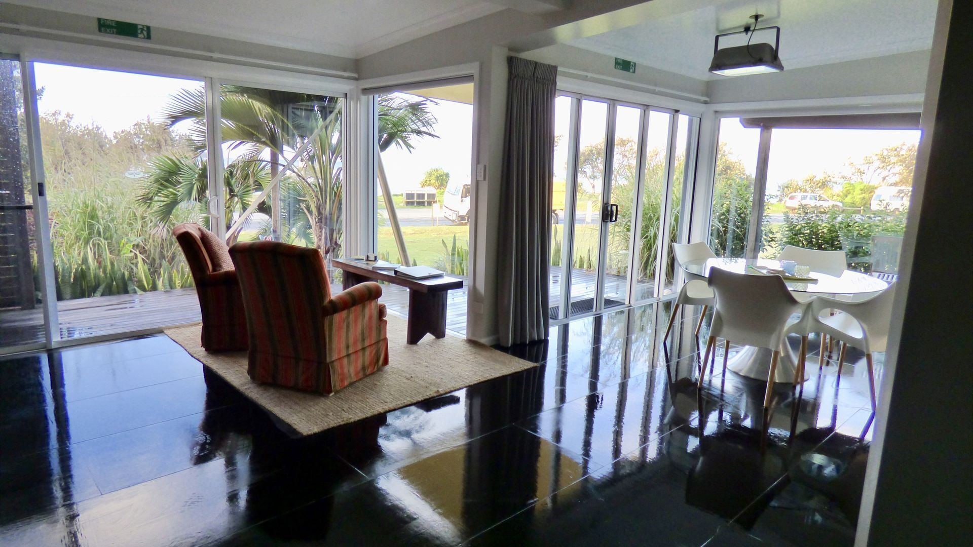 ArtHOUSE Beachfront Accommodation