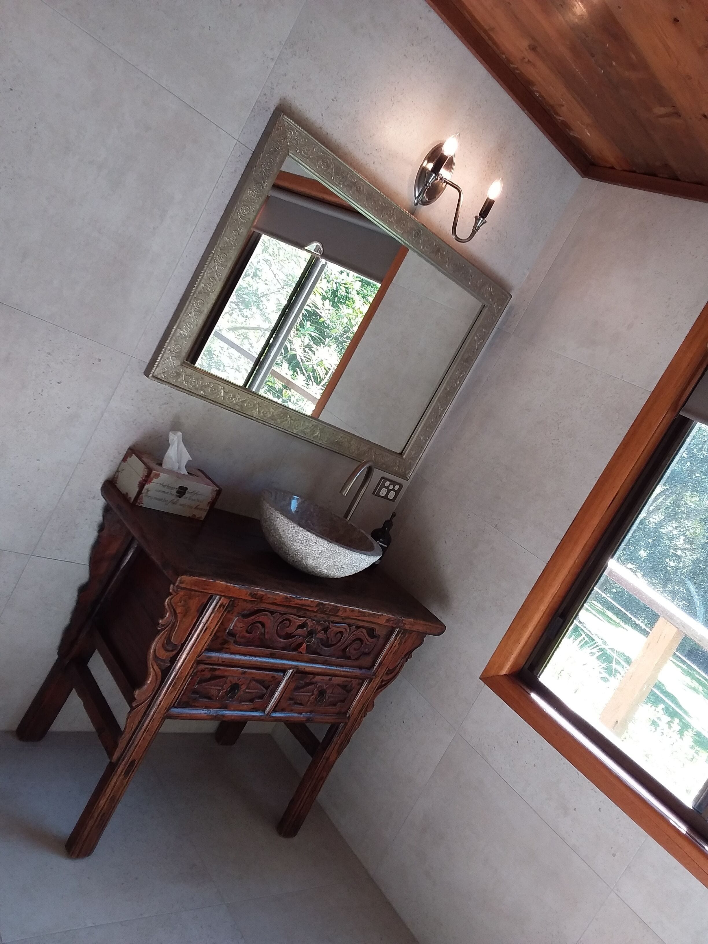 Waterfall Hideout-Rainforest Cabin for Couples