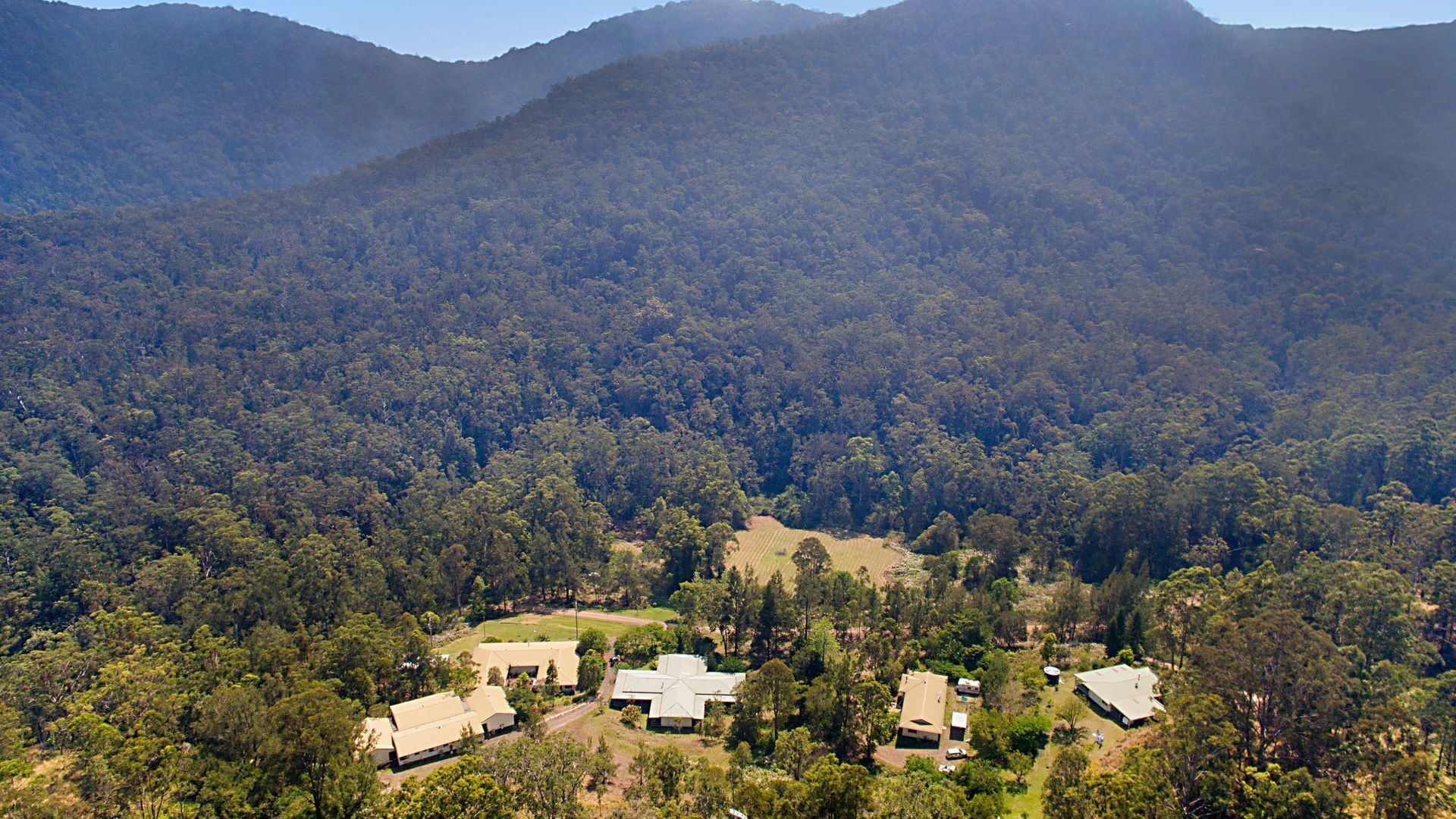 Sine Cera Rainforest Retreat