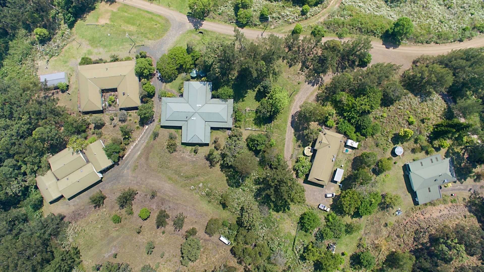 Sine Cera Rainforest Retreat