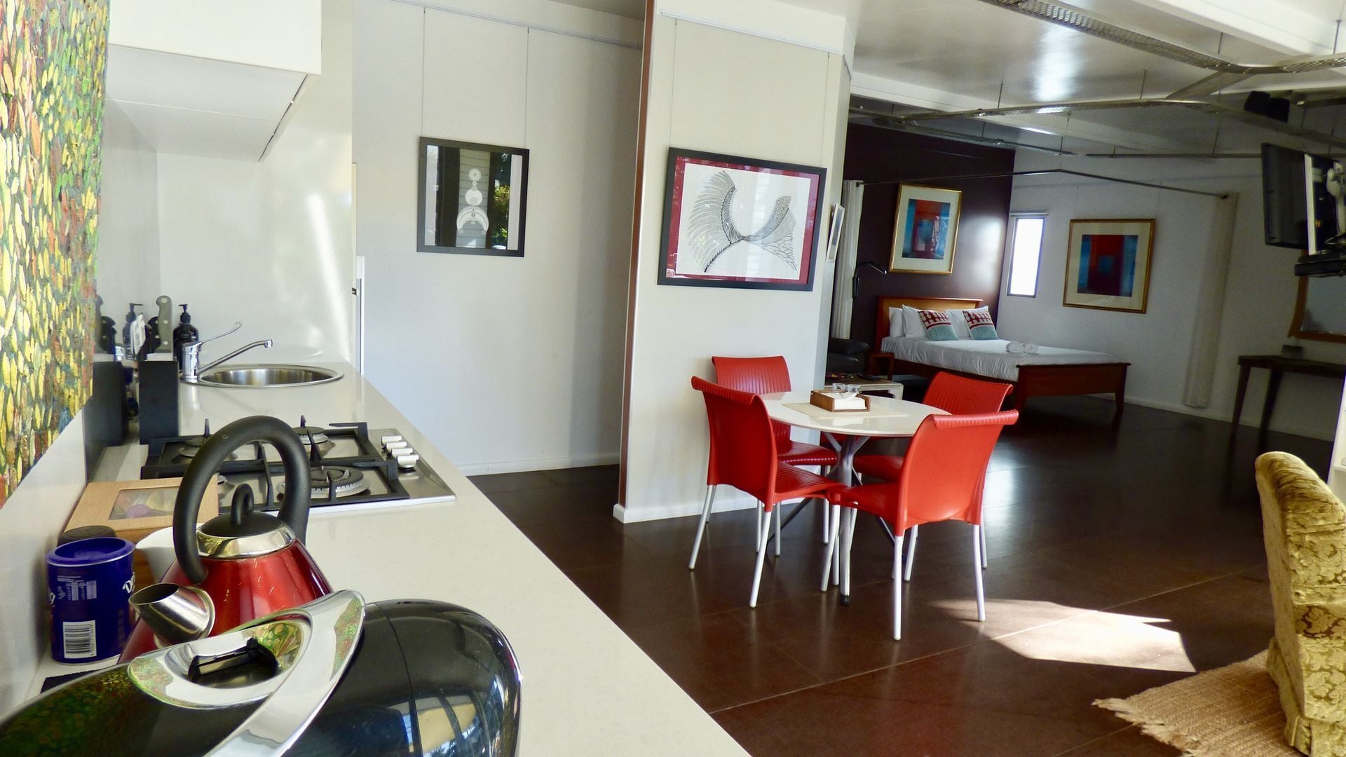 Arthouse Beachfront Accommodation