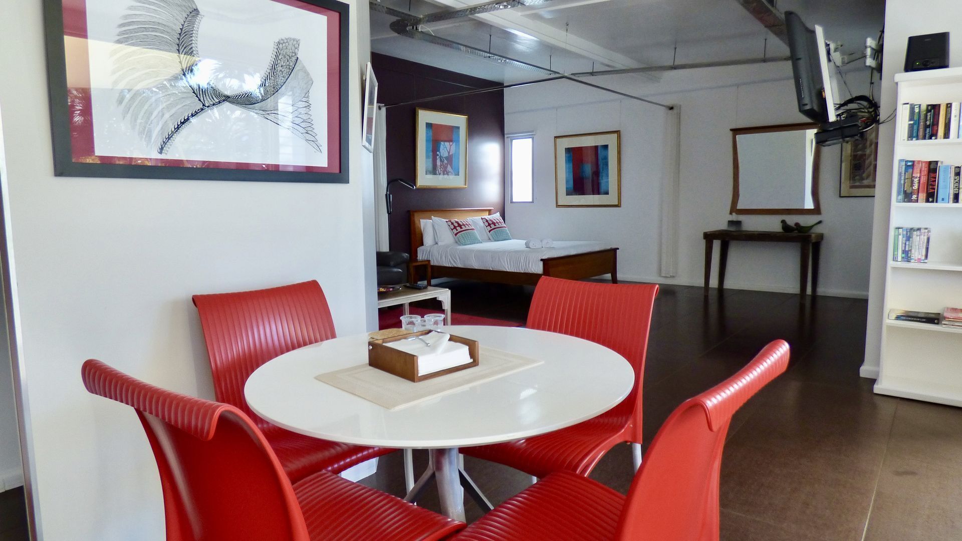 Arthouse Beachfront Accommodation