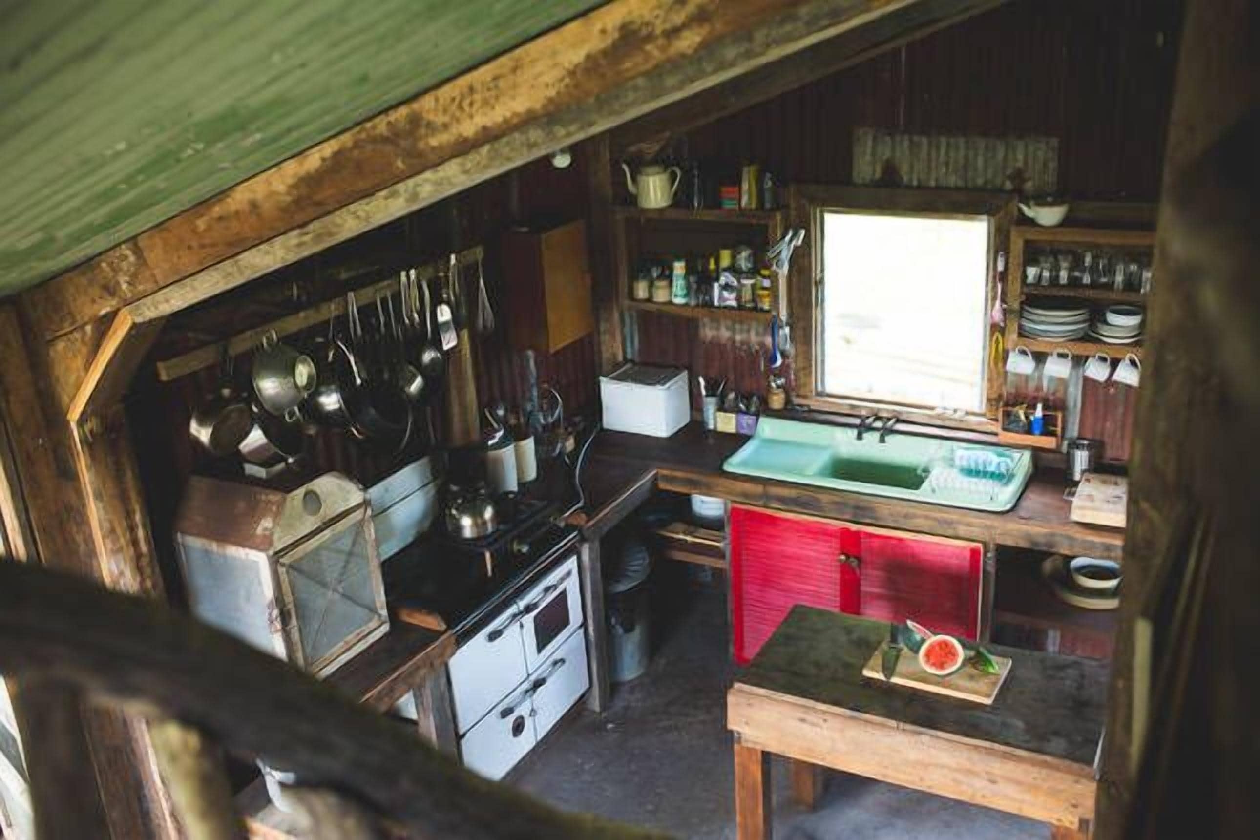 Hernani Wilderness Hut: WeilHouse Living