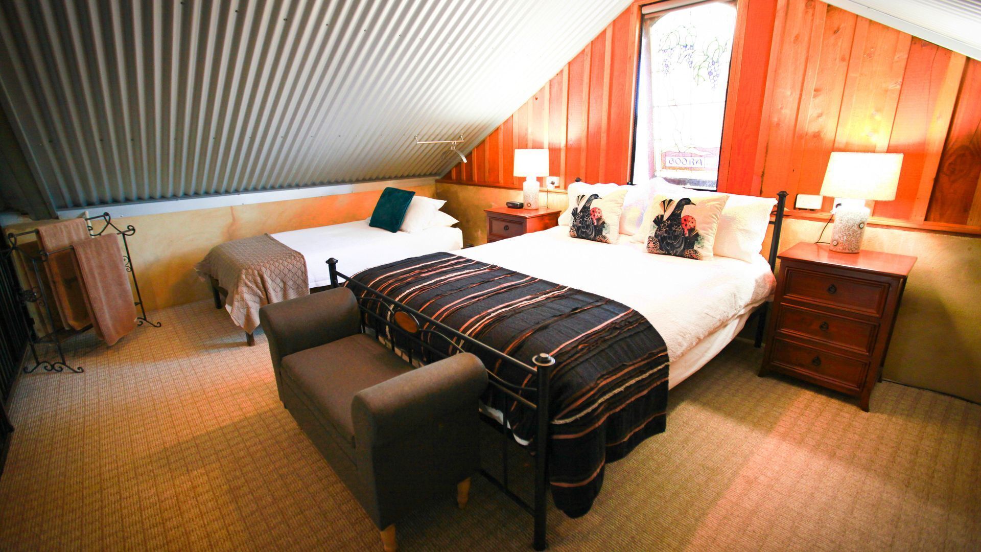 Cellar Guesthouse - Outback Cellar Dubbo