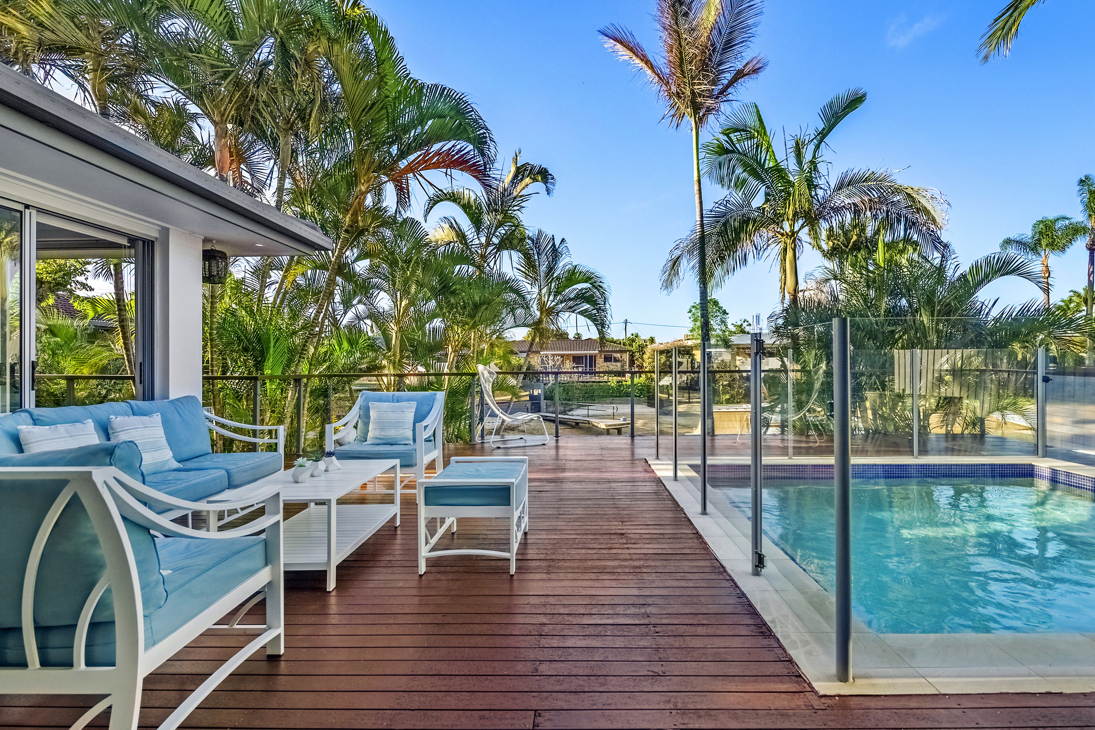 Vogue Holiday Homes - Malibu Shores @ Broadbeach