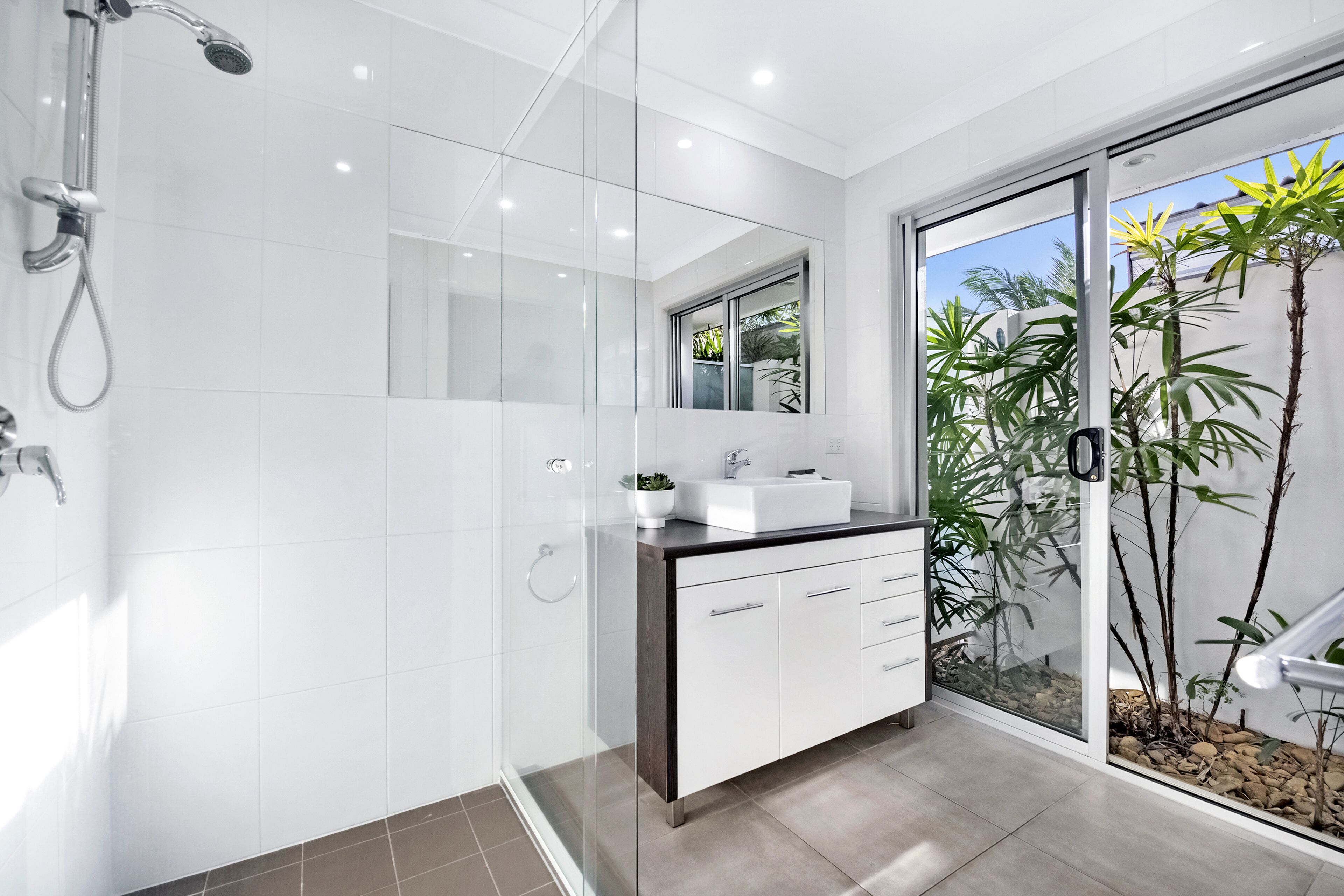 Vogue Holiday Homes - Malibu Shores @ Broadbeach