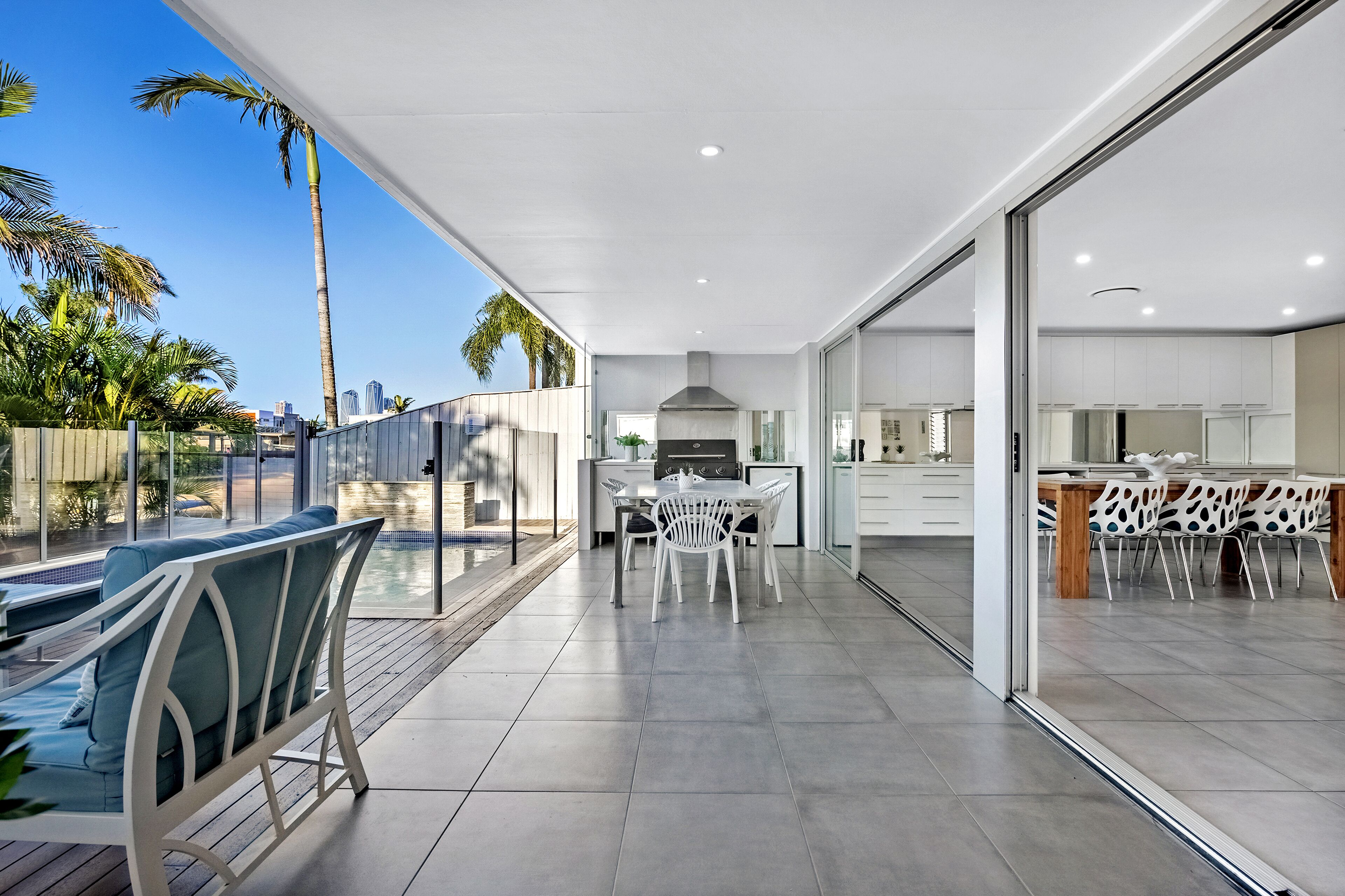 Vogue Holiday Homes - Malibu Shores @ Broadbeach