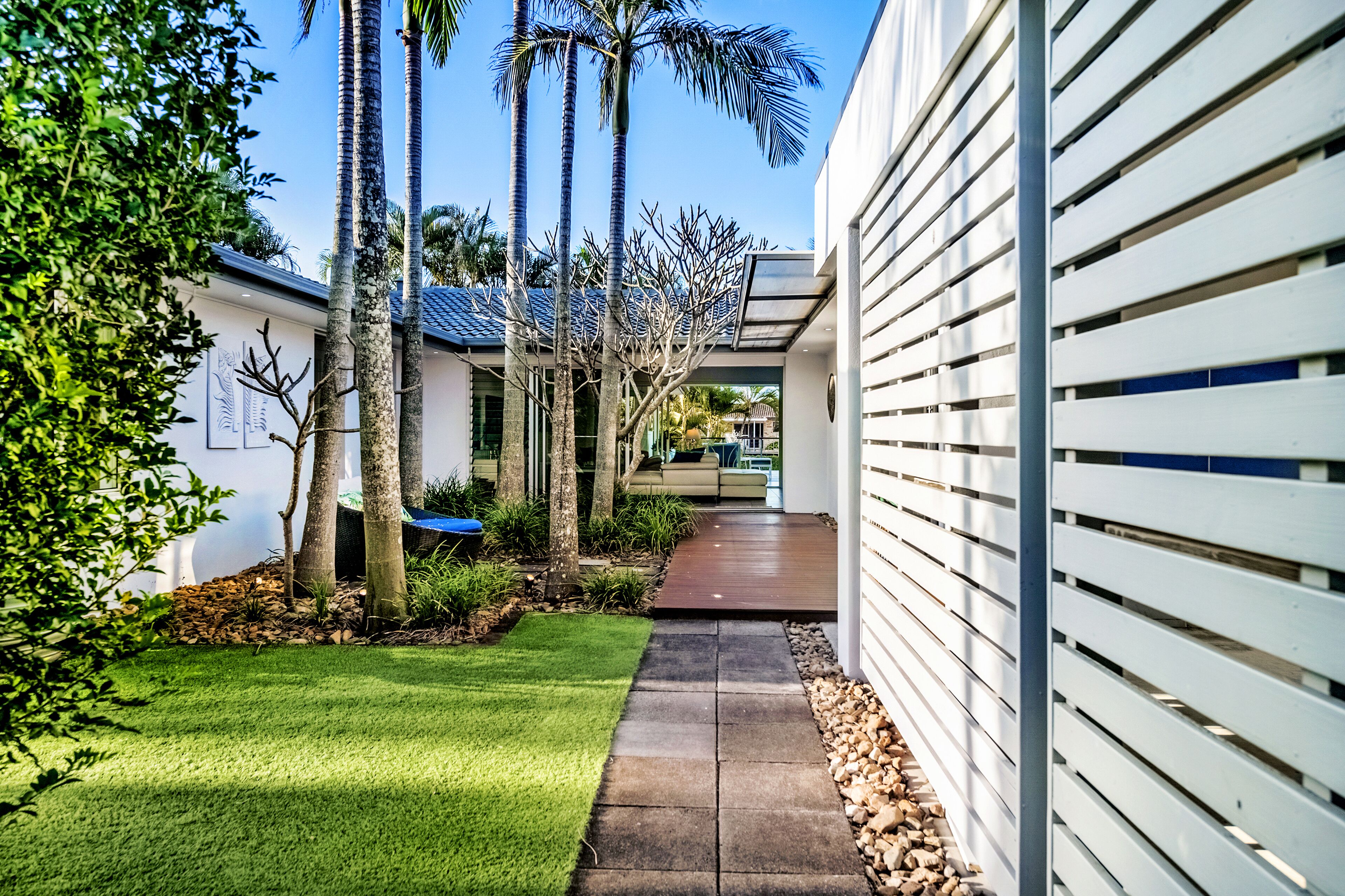 Vogue Holiday Homes - Malibu Shores @ Broadbeach