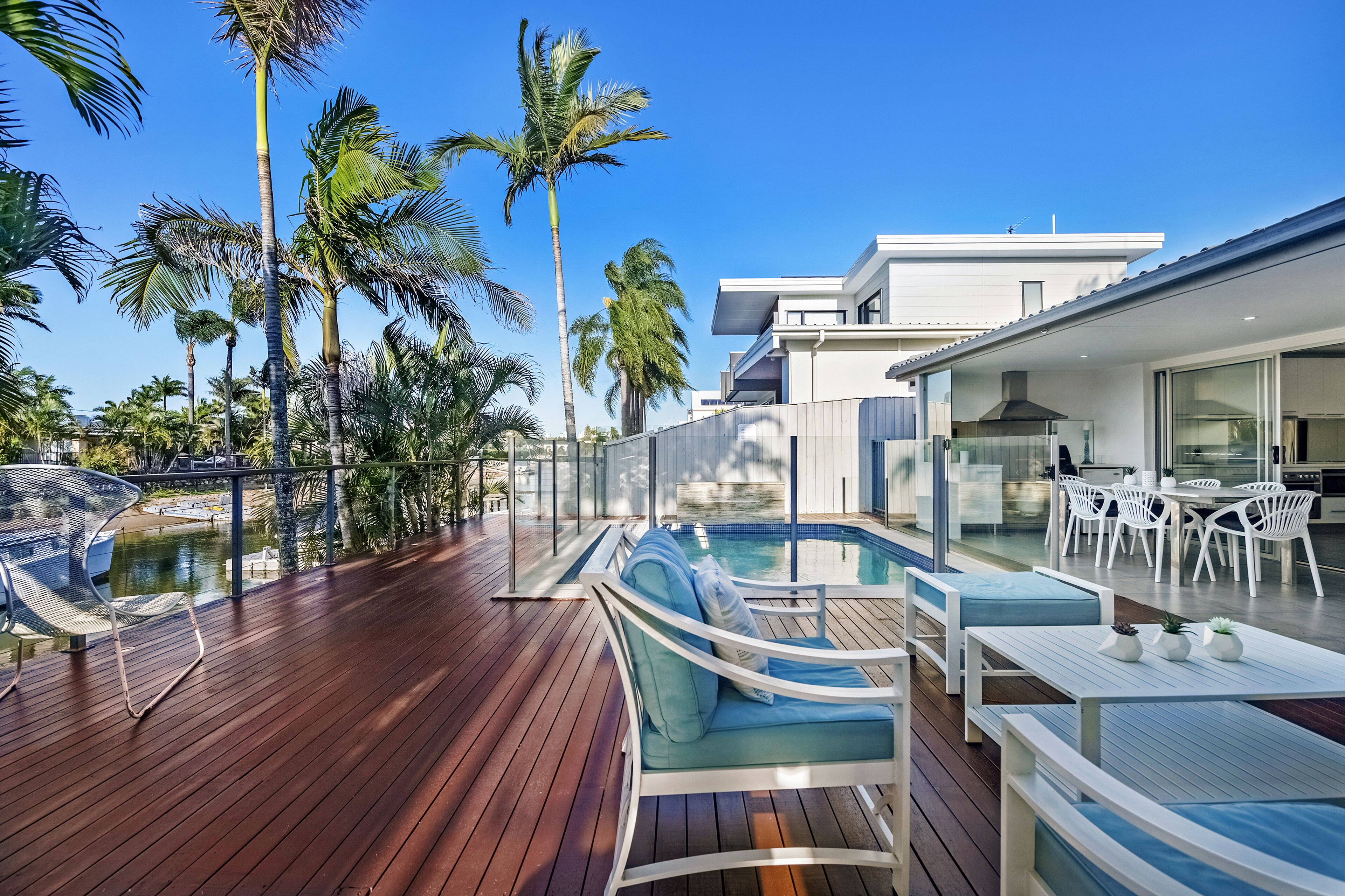 Vogue Holiday Homes - Malibu Shores @ Broadbeach