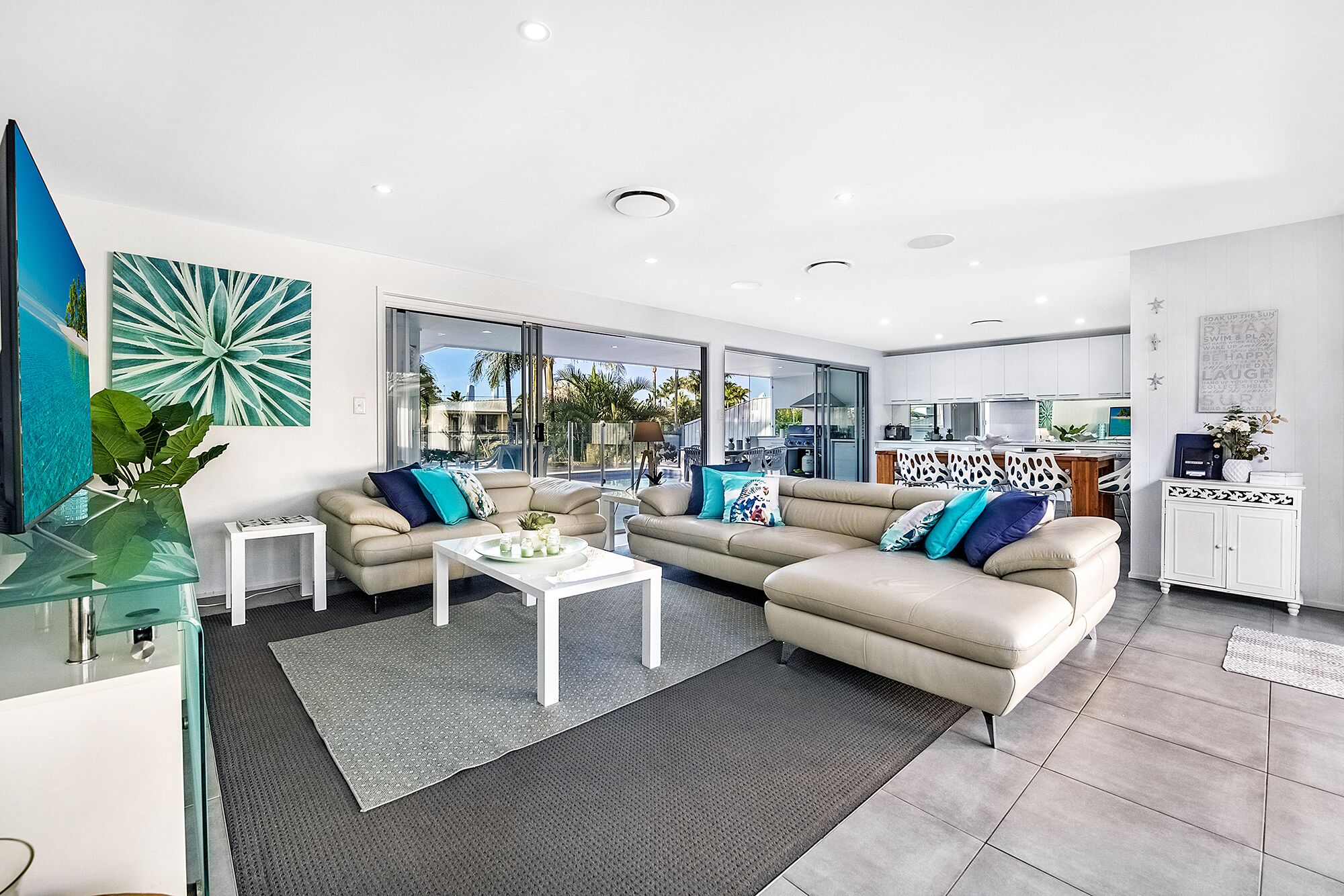 Vogue Holiday Homes - Malibu Shores @ Broadbeach