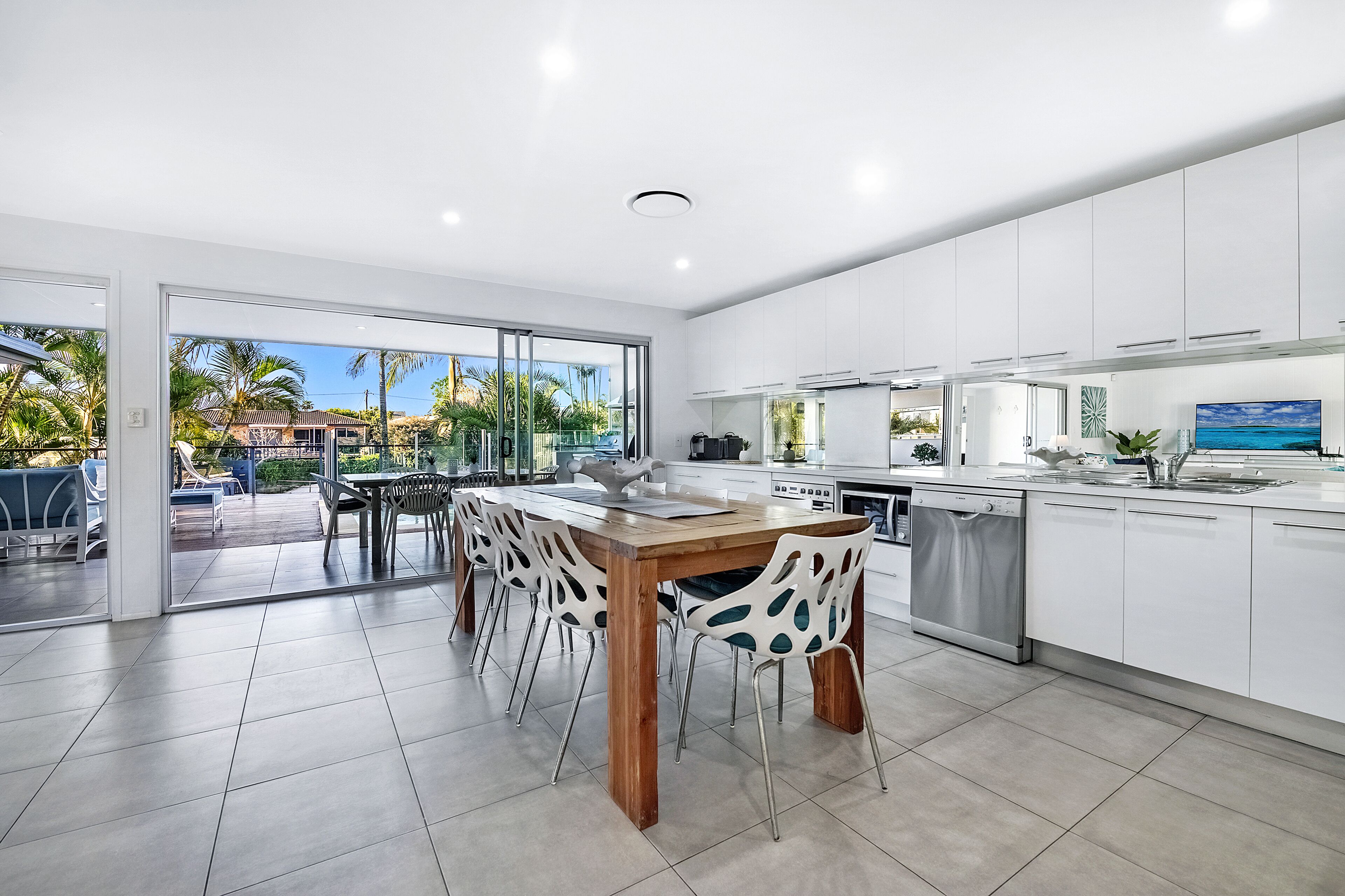 Vogue Holiday Homes - Malibu Shores @ Broadbeach