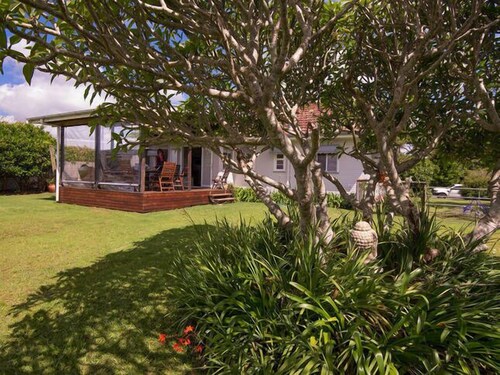 Tamarind Street Cottage