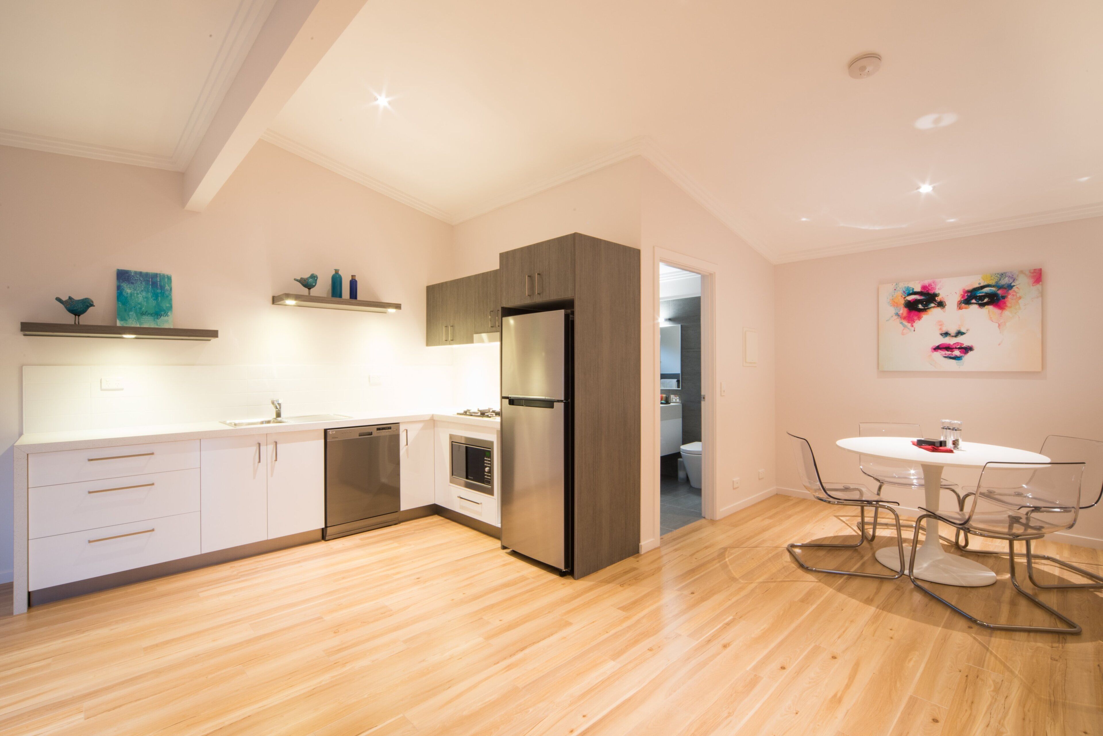 Twin Shower, Spa, Private, Balcony, Large Kitchen