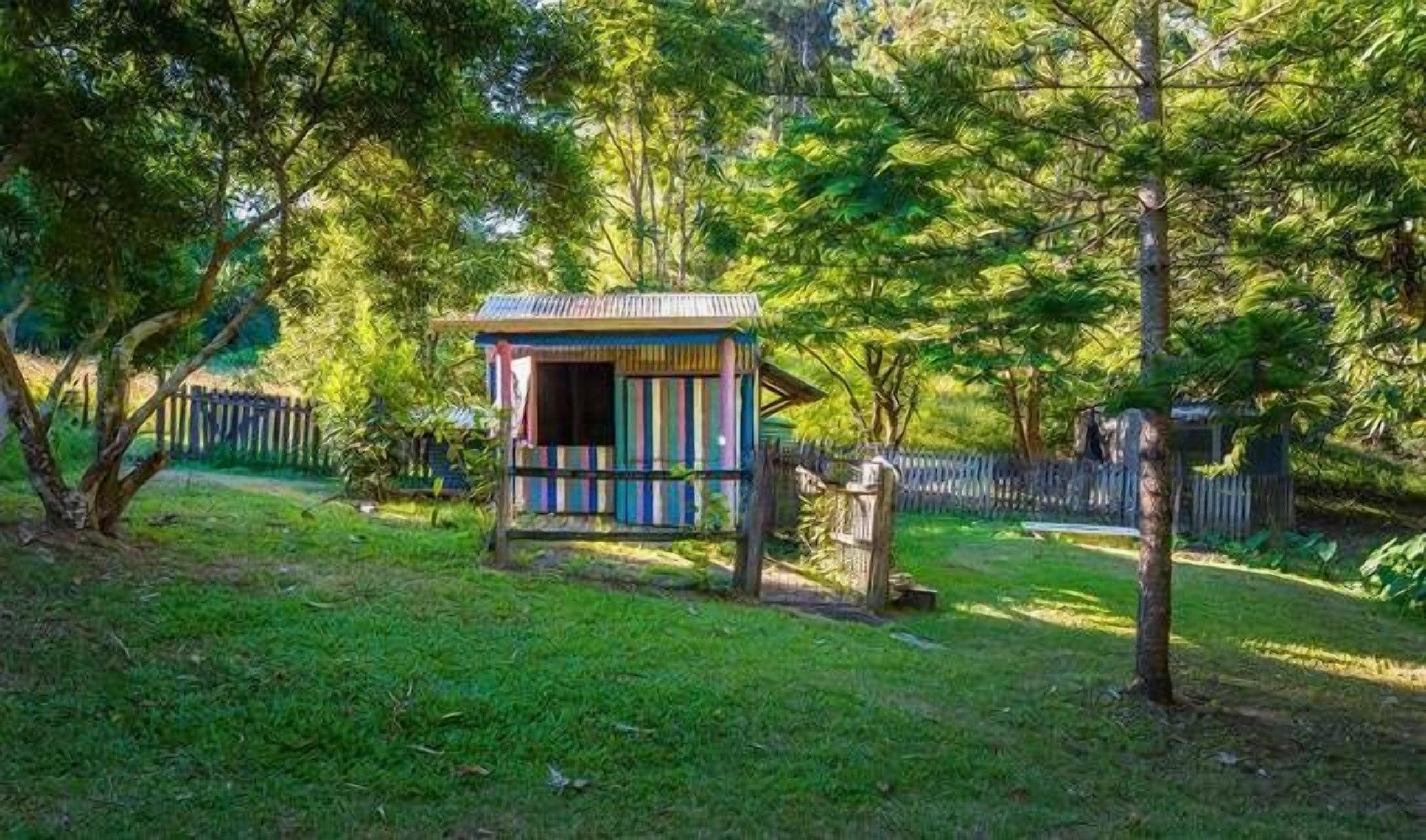 Stokers Lodge - the Heart of the Byron and Tweed