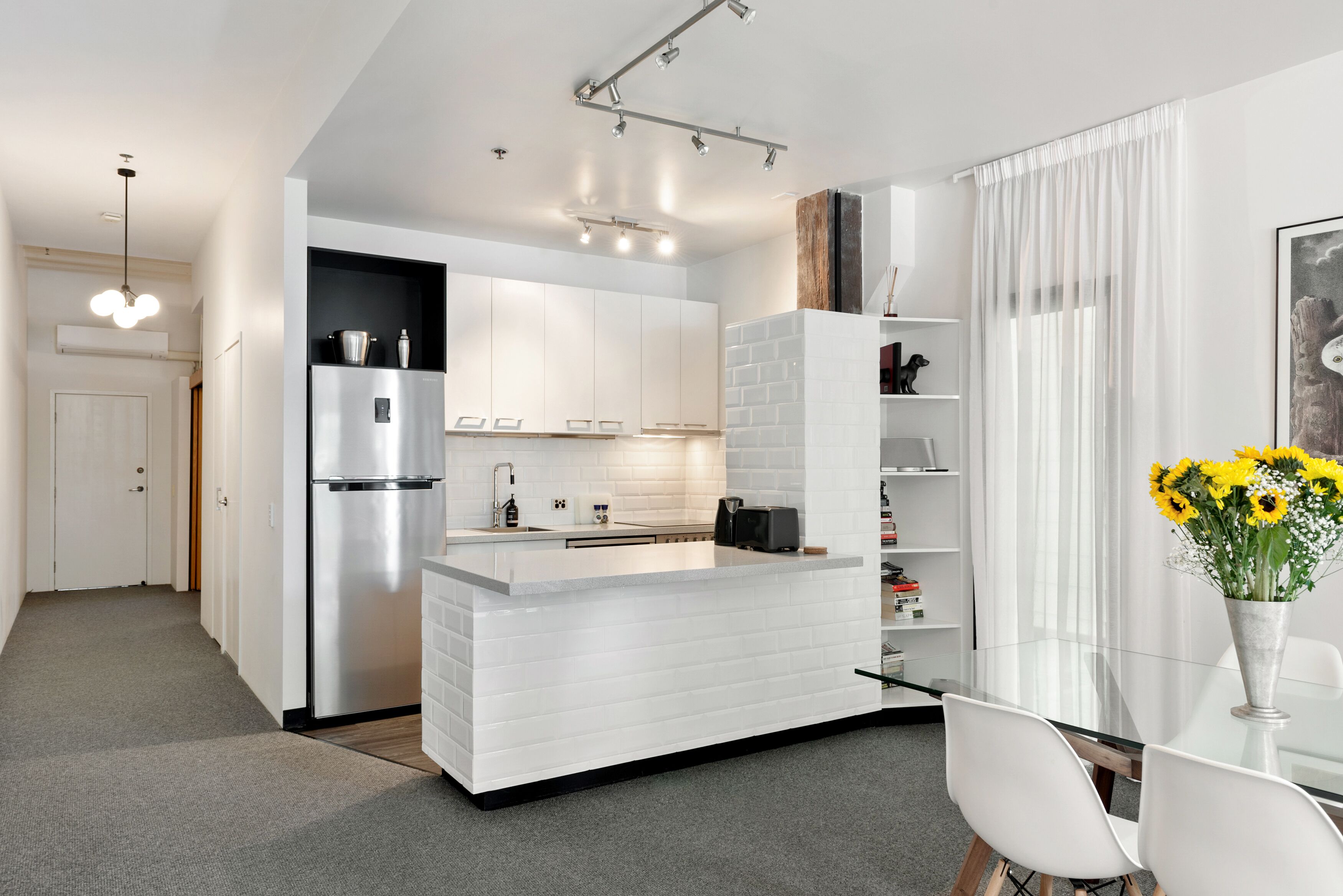 Quintessential Woolstore Warehouse~1bed/1bath/1car