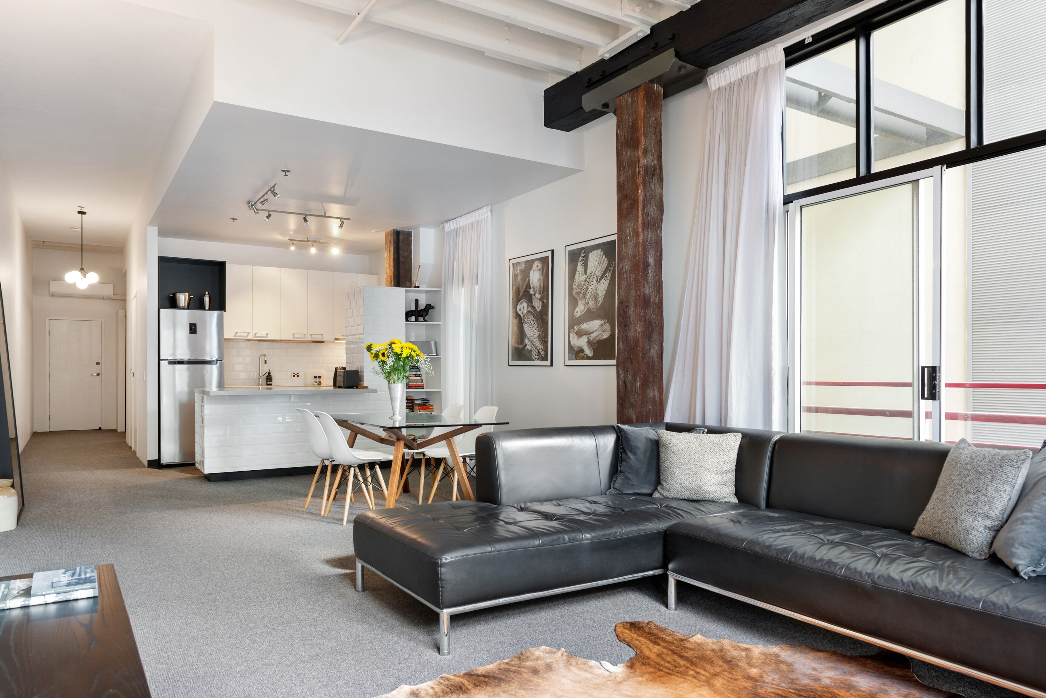 Quintessential Woolstore Warehouse~1bed/1bath/1car