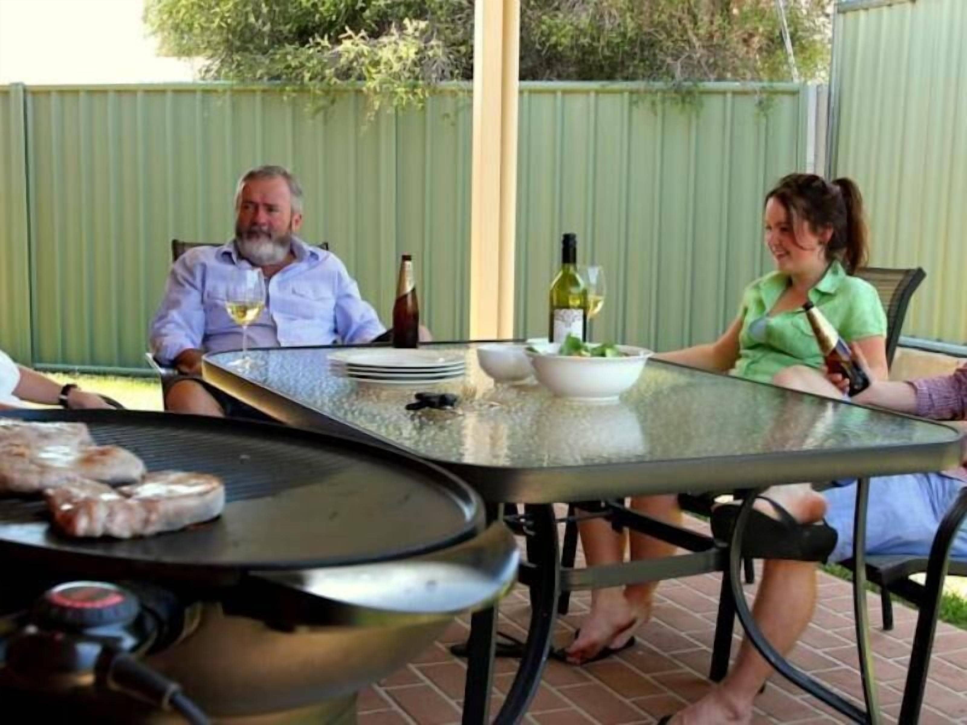 Colonial Court Villas