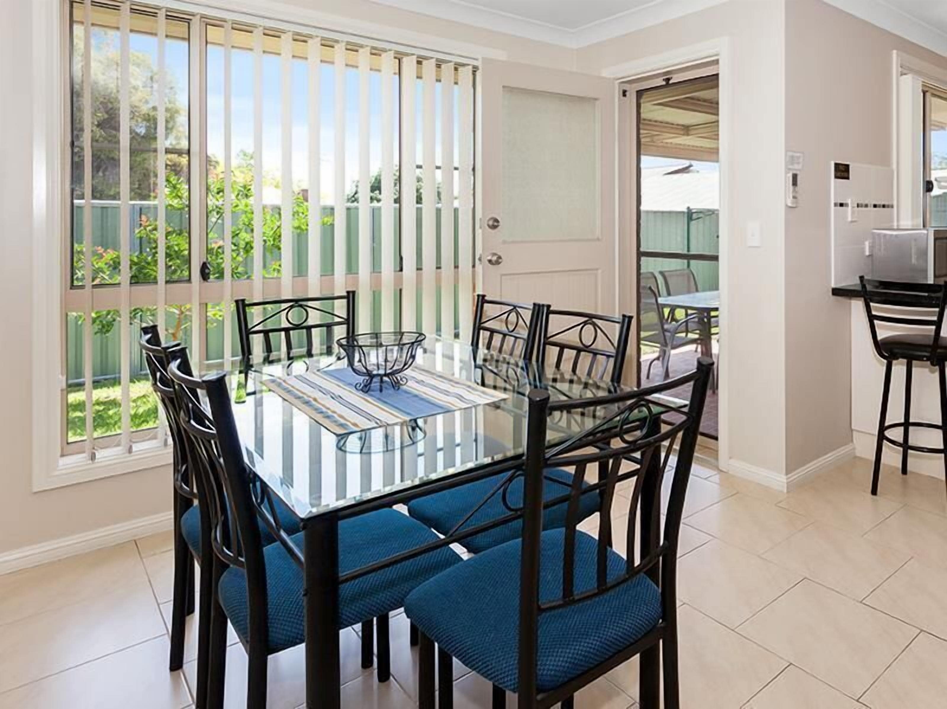 Colonial Court Villas