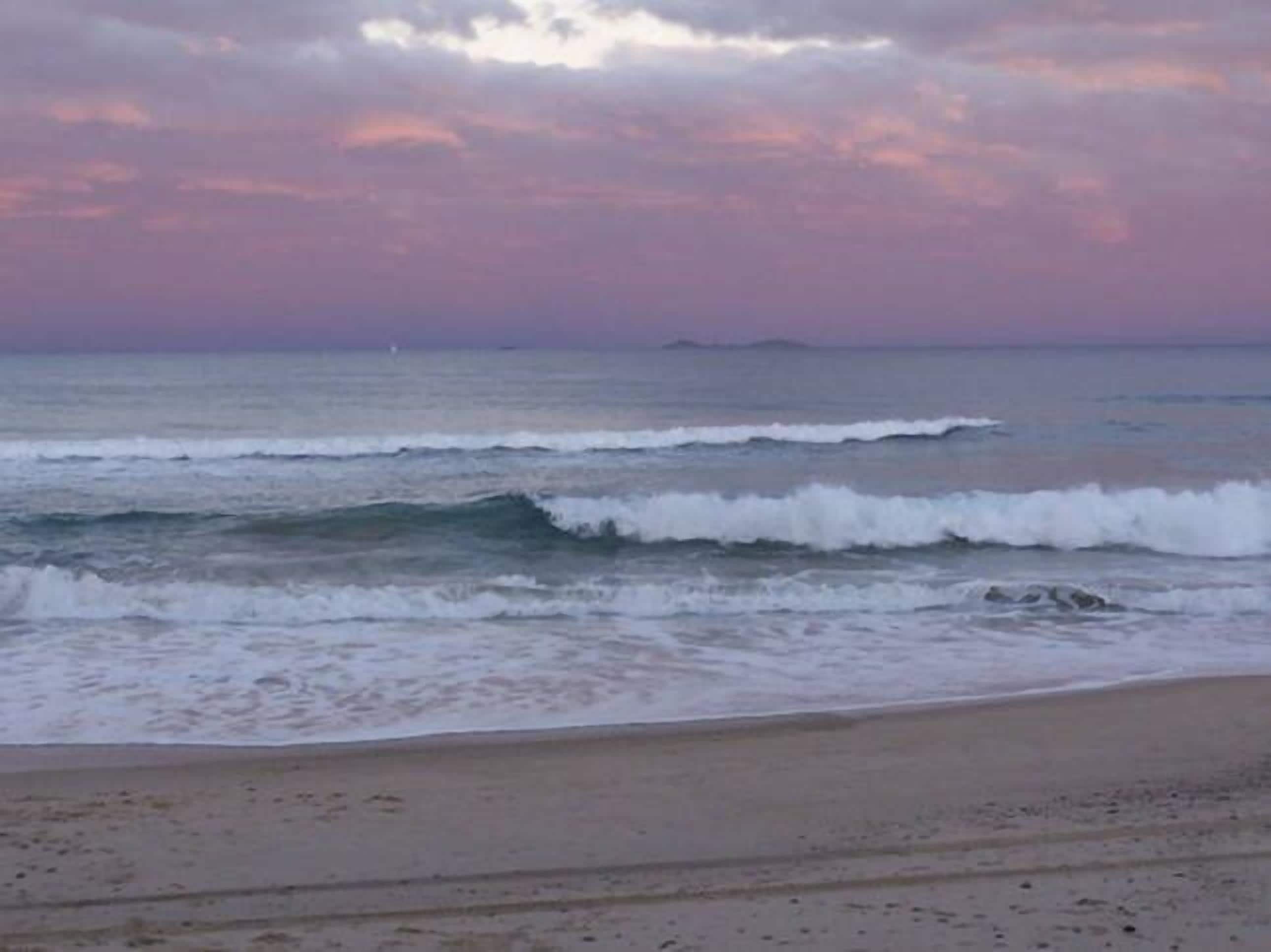 Beachcombers. Unit 3-Spacious, Comfy & GREAT Value