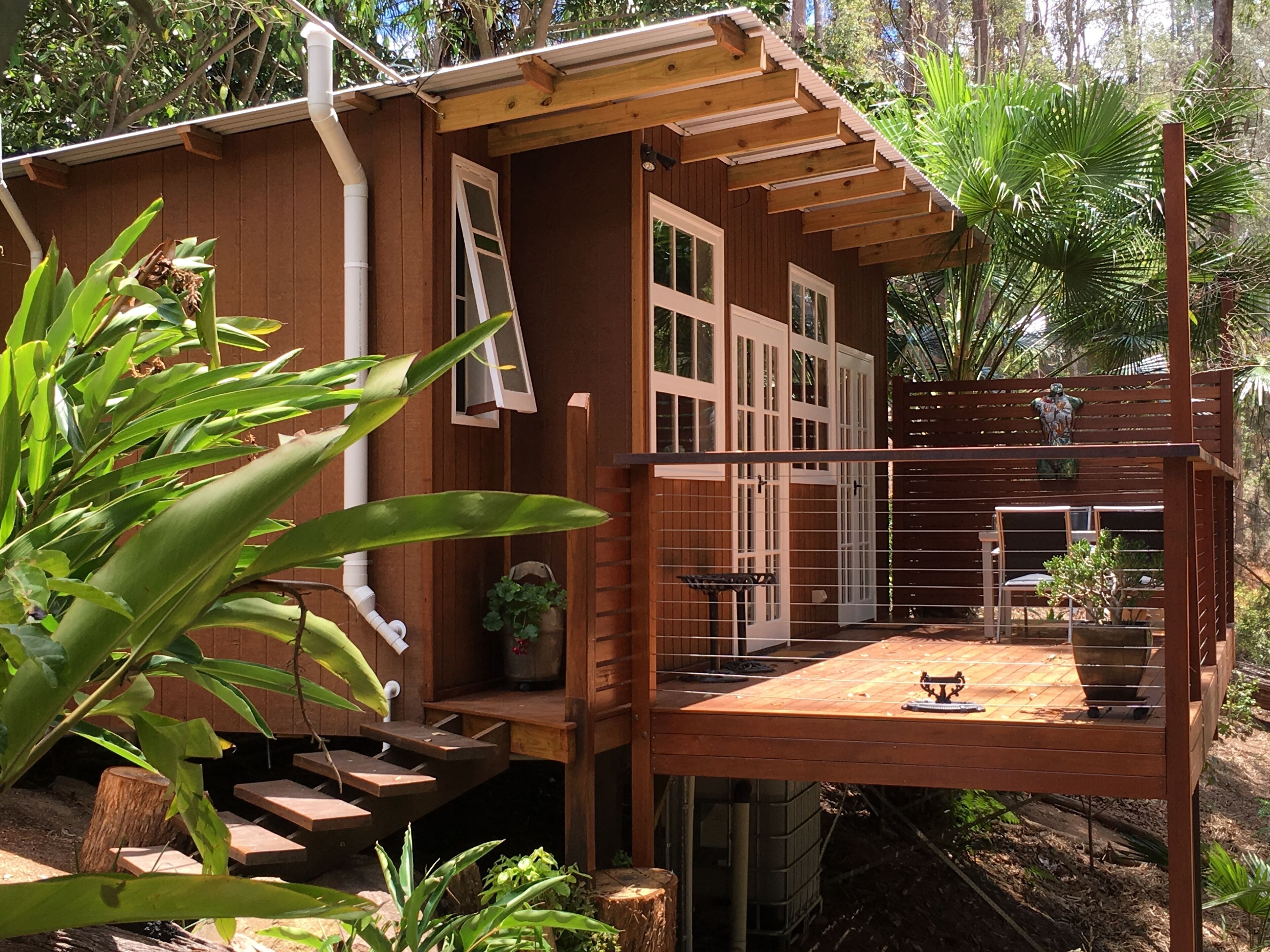 BRAND NEW Private retreat/cabin nestled in the forest and fully self contained