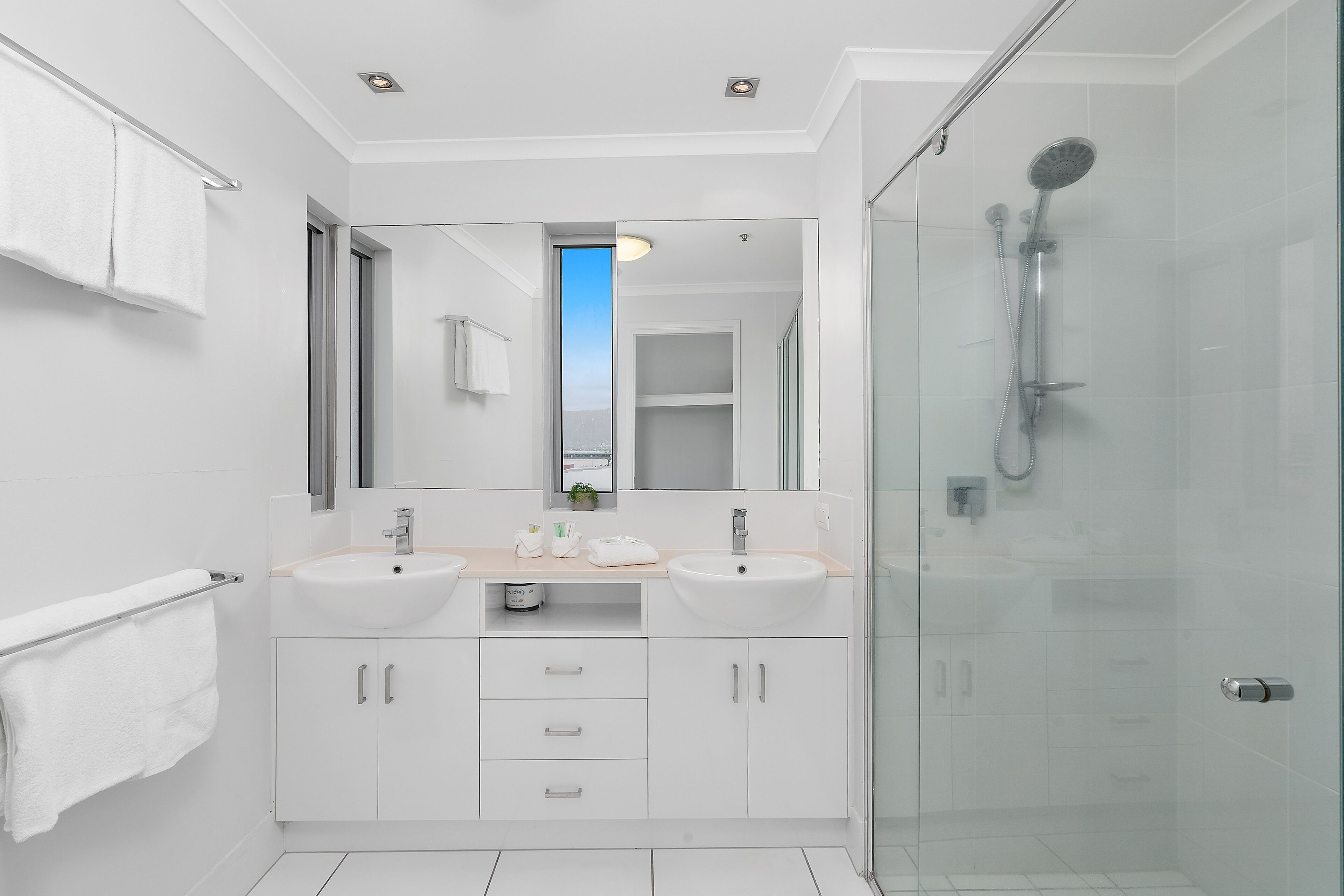 Centrepoint Apartments