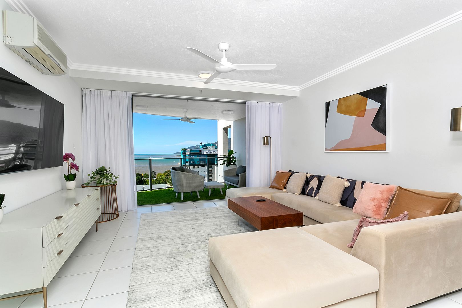 Centrepoint Apartments