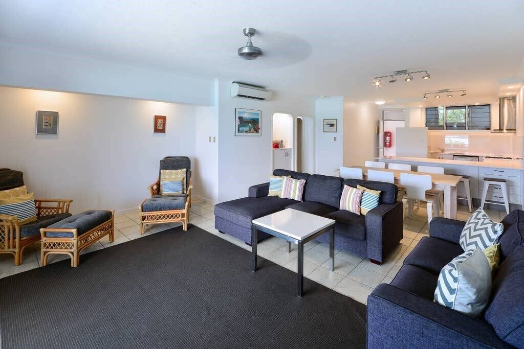 Frangipani 008 - Beachfront Apartment on Hamilton Island