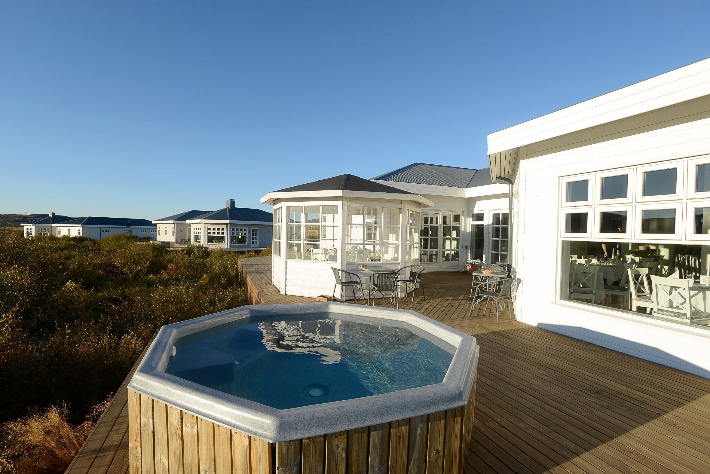 Golden Circle - Villa apartment w/private hot tub in Selfoss, Iceland