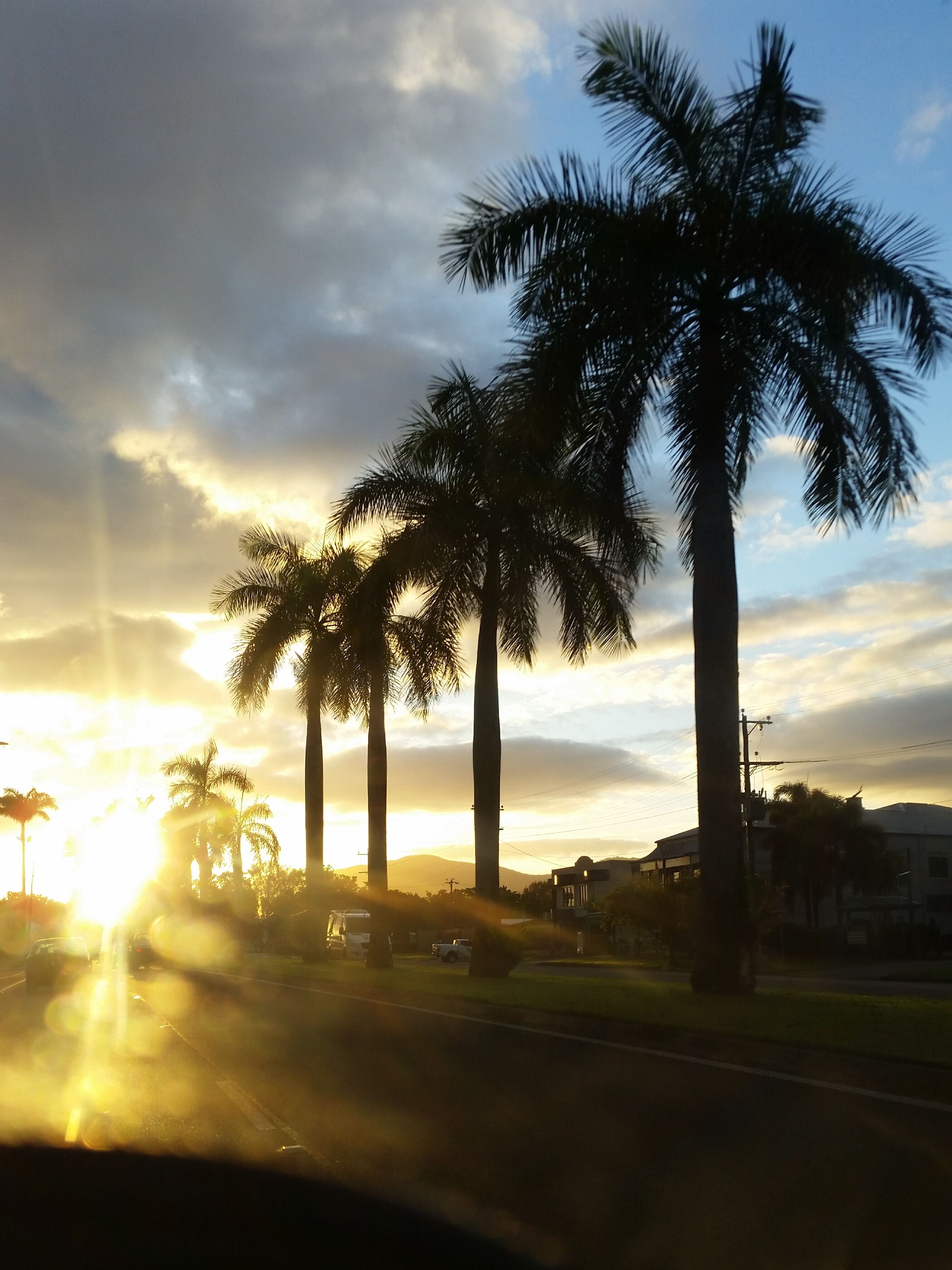 Luxury Tropical Apartment FREE WIFI on ground floor with lift to car park