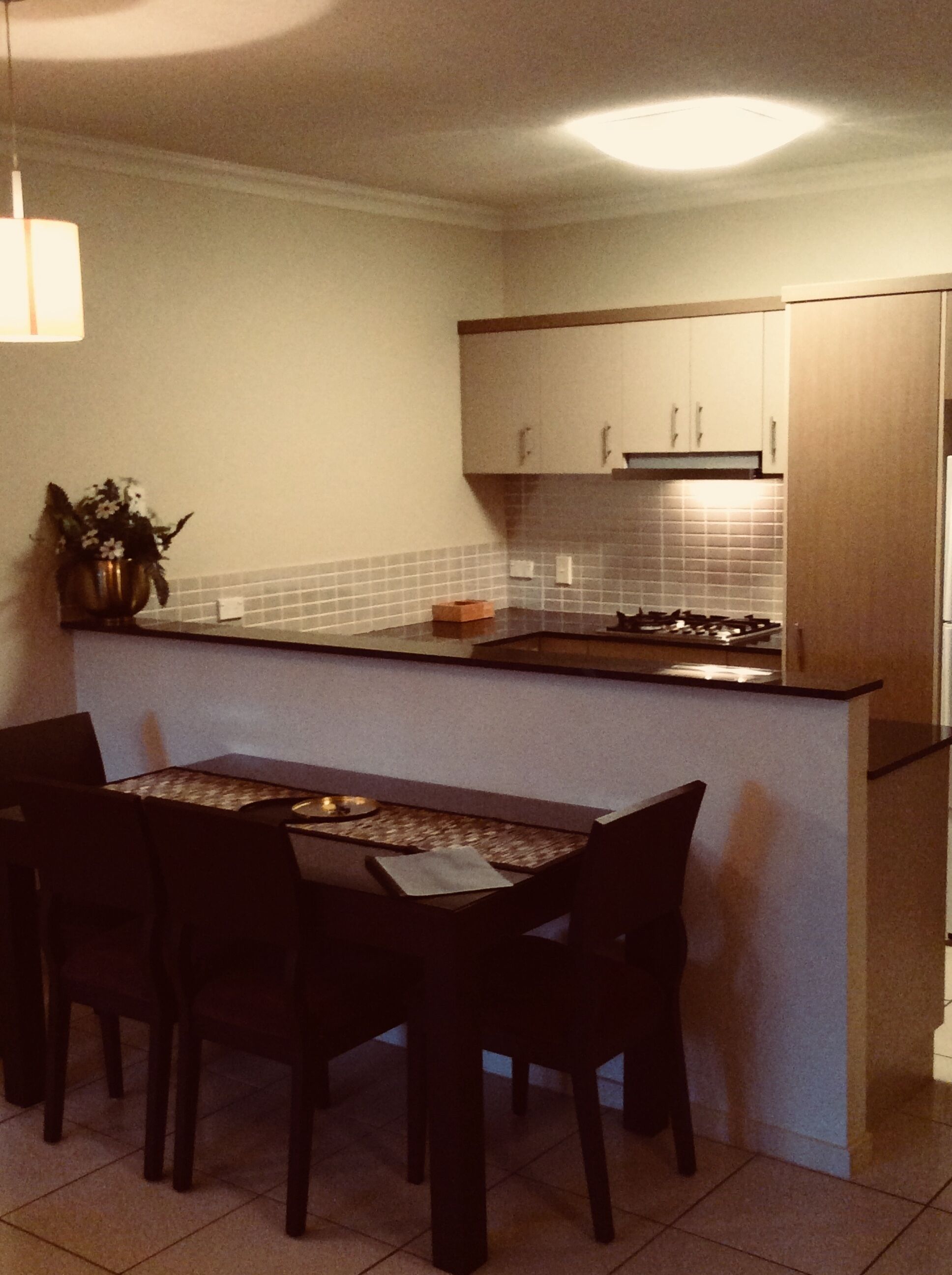 Luxury Tropical Apartment FREE WIFI on ground floor with lift to car park