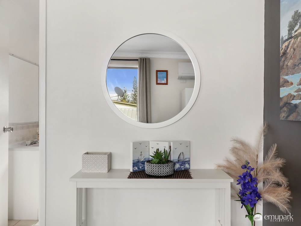 EMU PARK HOLIDAY RENTAL IN TOWN CENTRE Emu Park Stayz