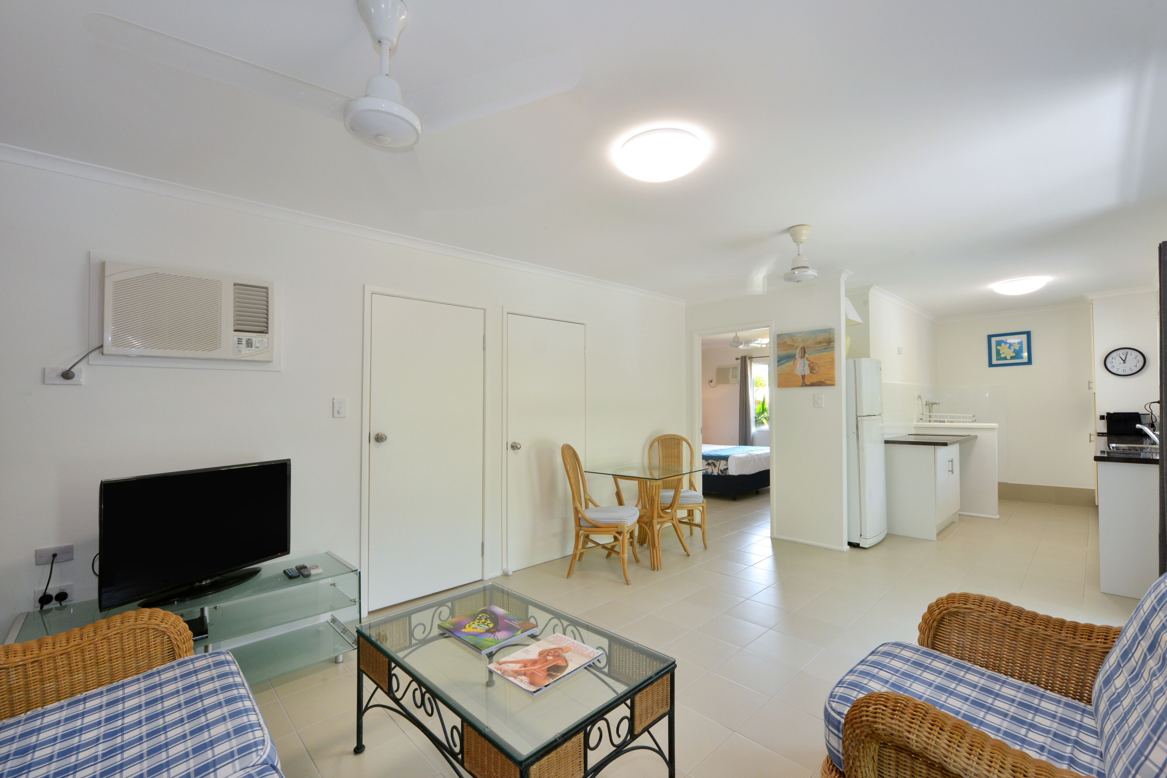 Superior One Bedroom Apartment