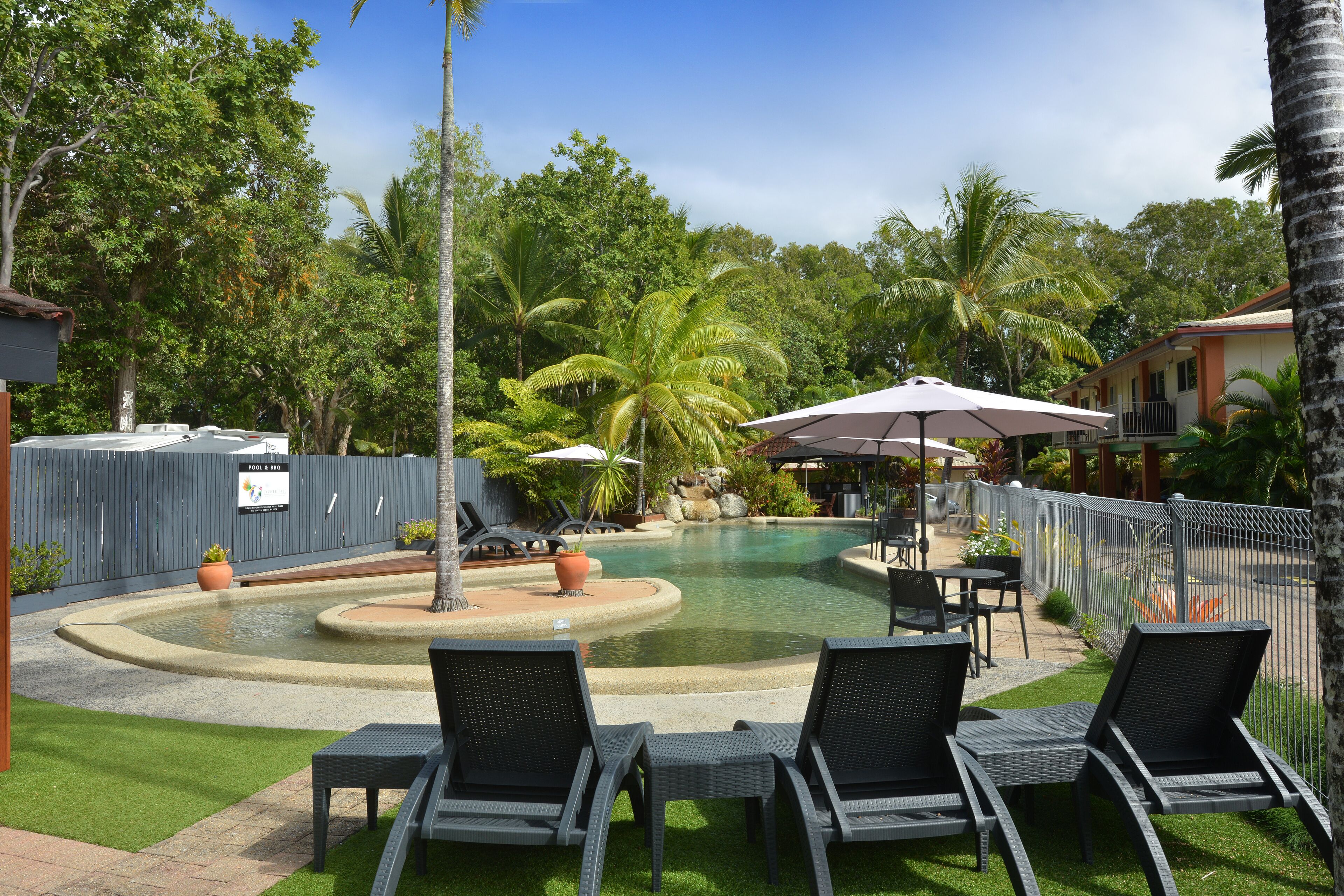 Superior One Bedroom Apartment