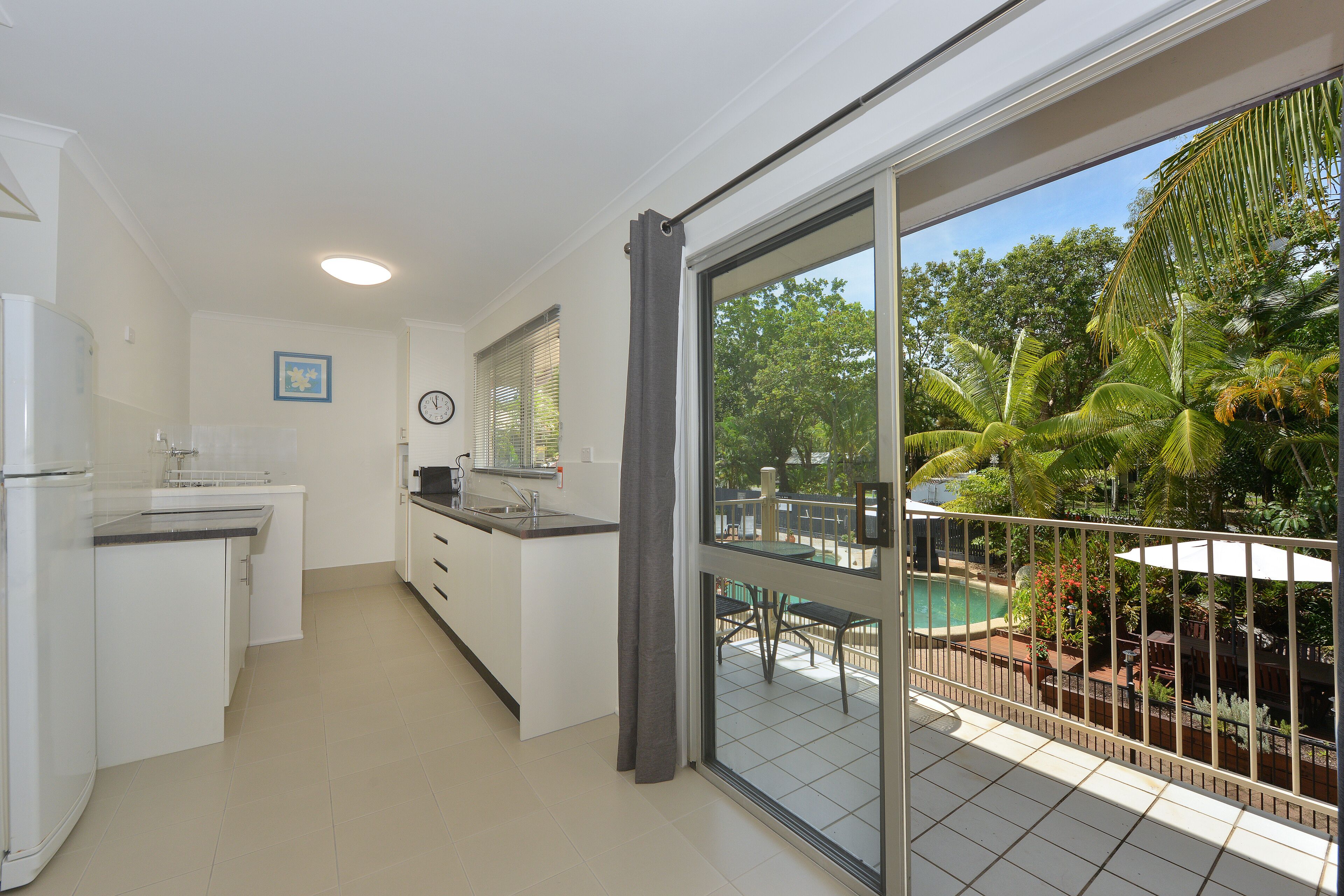 Superior One Bedroom Apartment