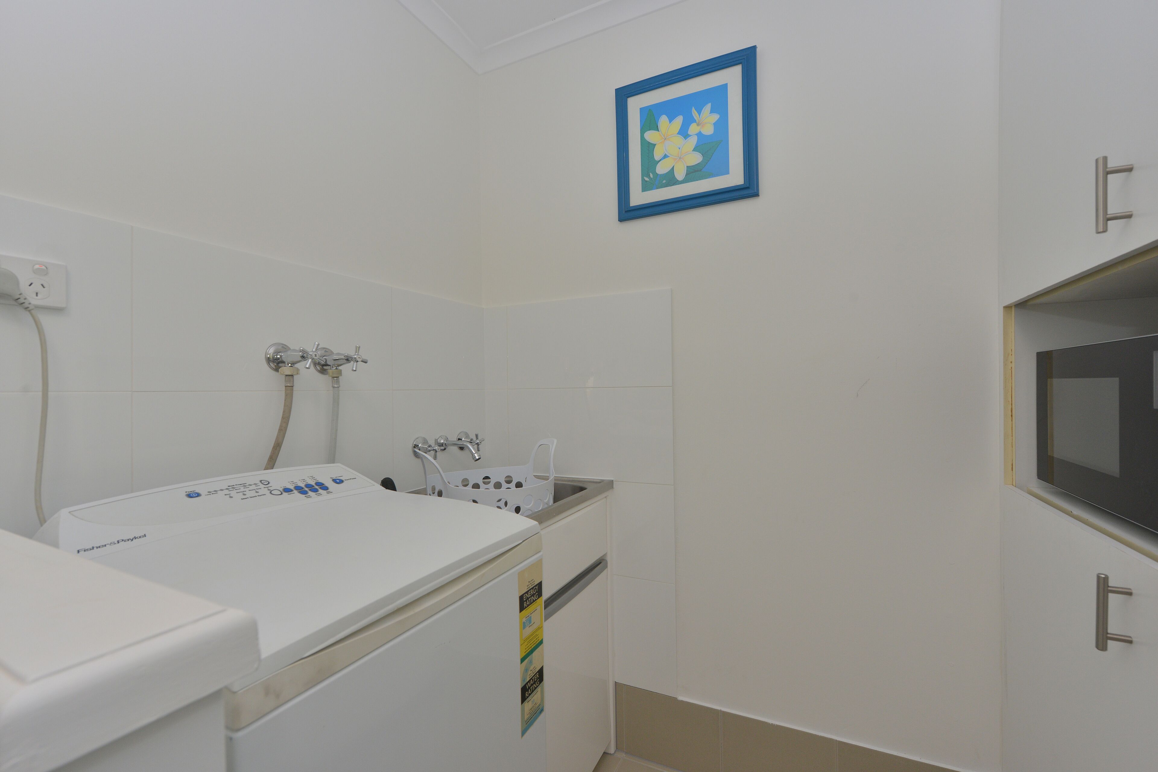 Superior One Bedroom Apartment