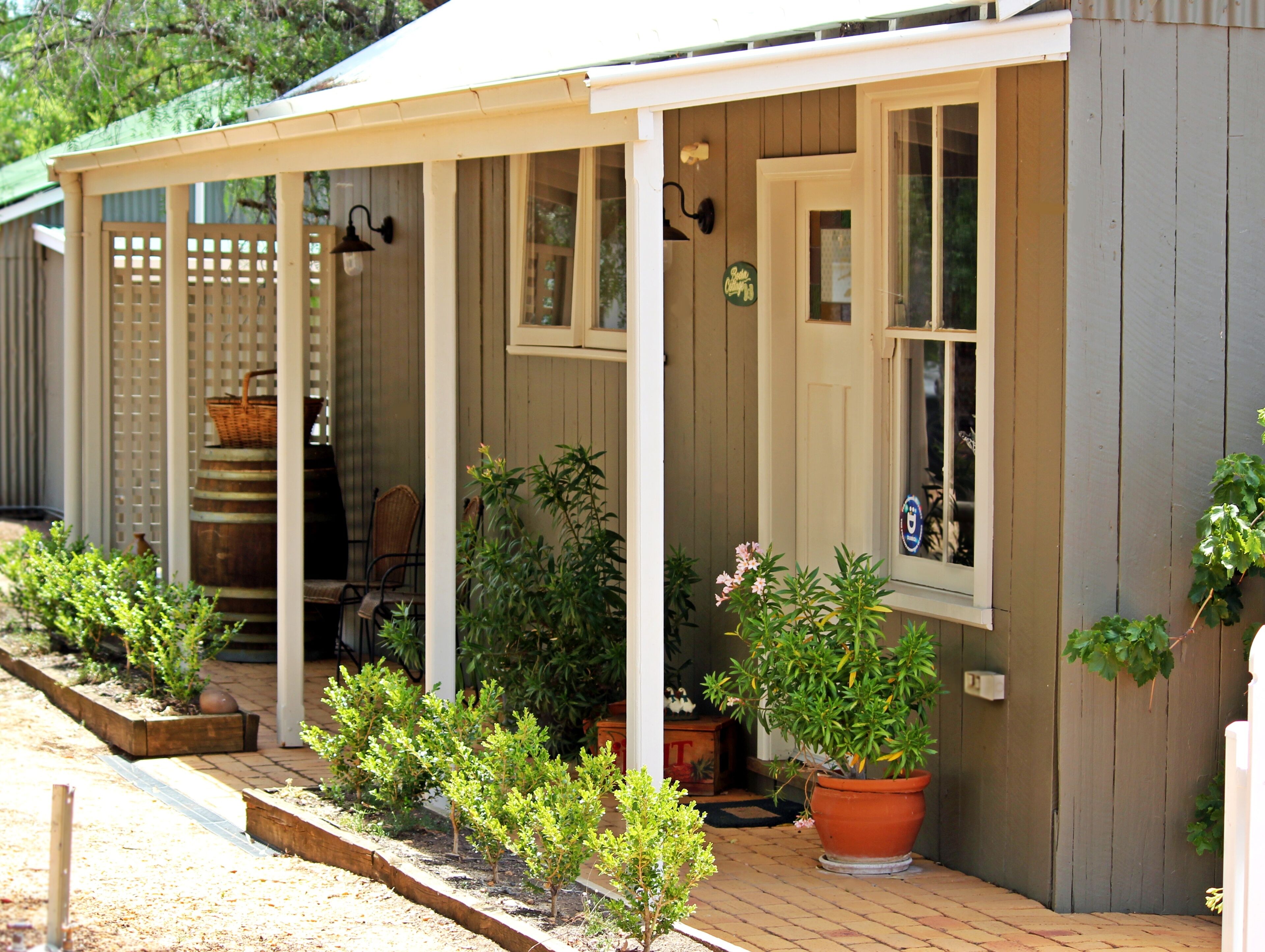 Country Cottage at Outback Cellar Dubbo