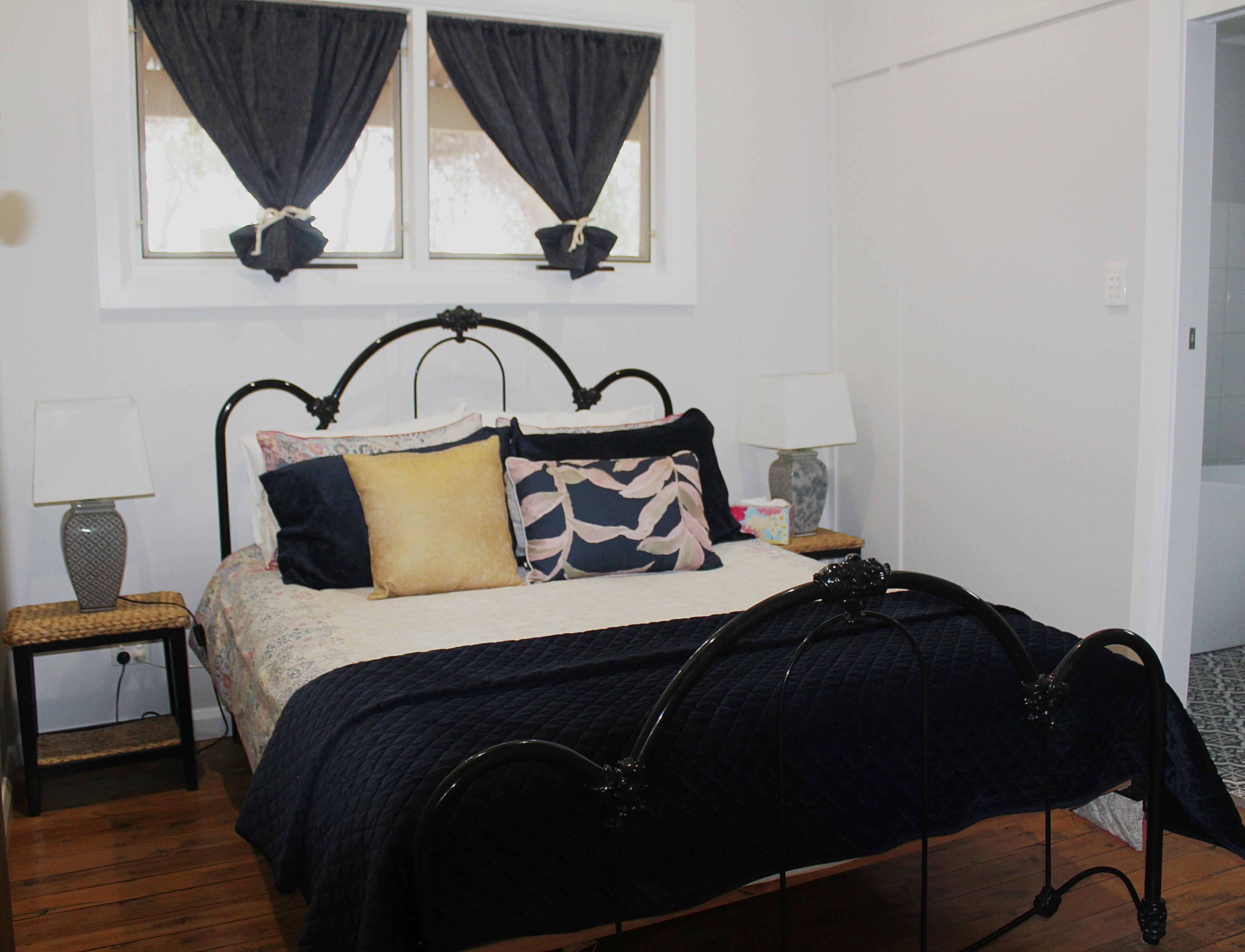 Country Cottage at Outback Cellar Dubbo